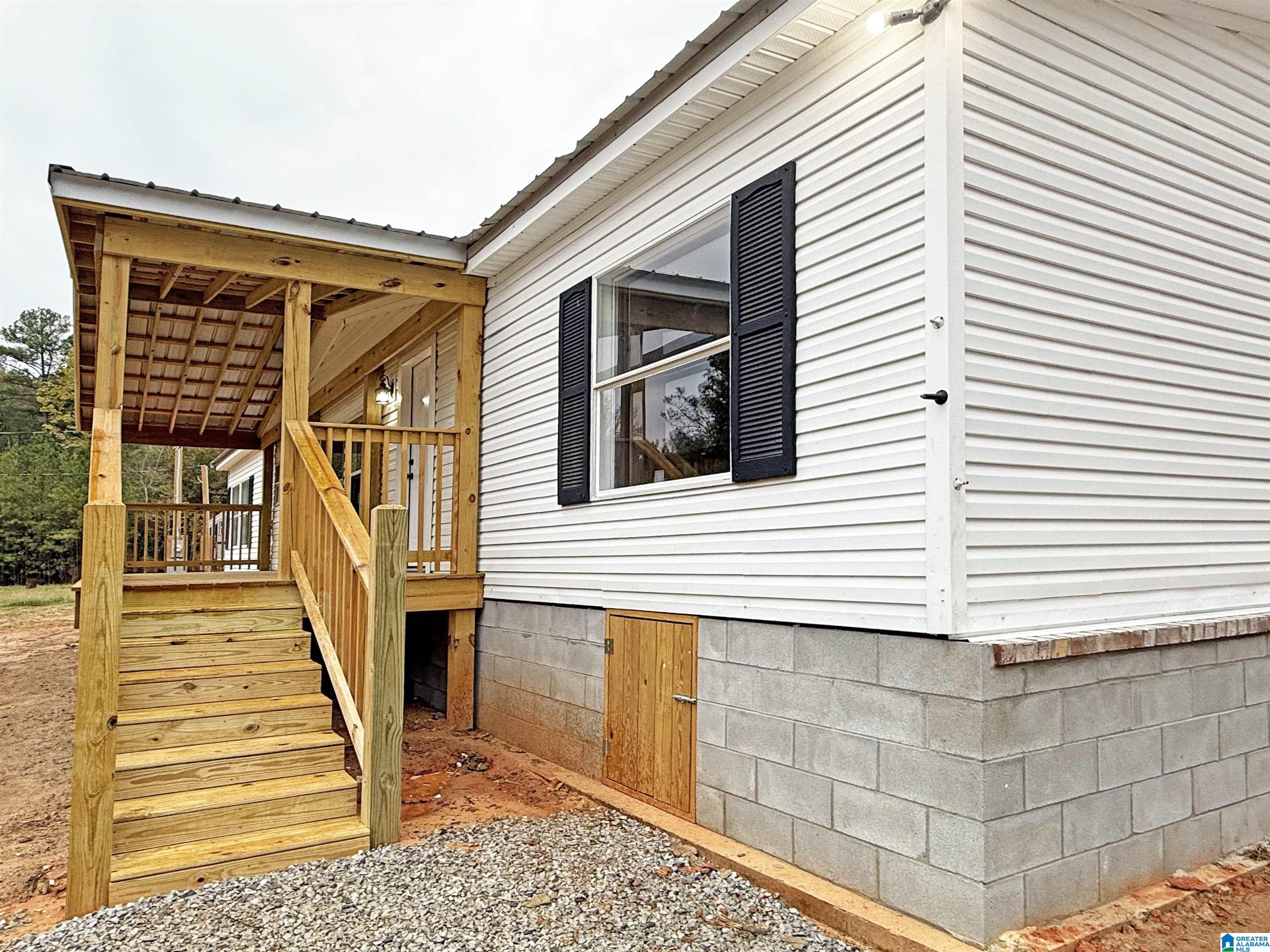 Homes for sale in West Blocton, AL | 620 Rockyview Road, West Blocton, AL 35184 | MLS# 21434722