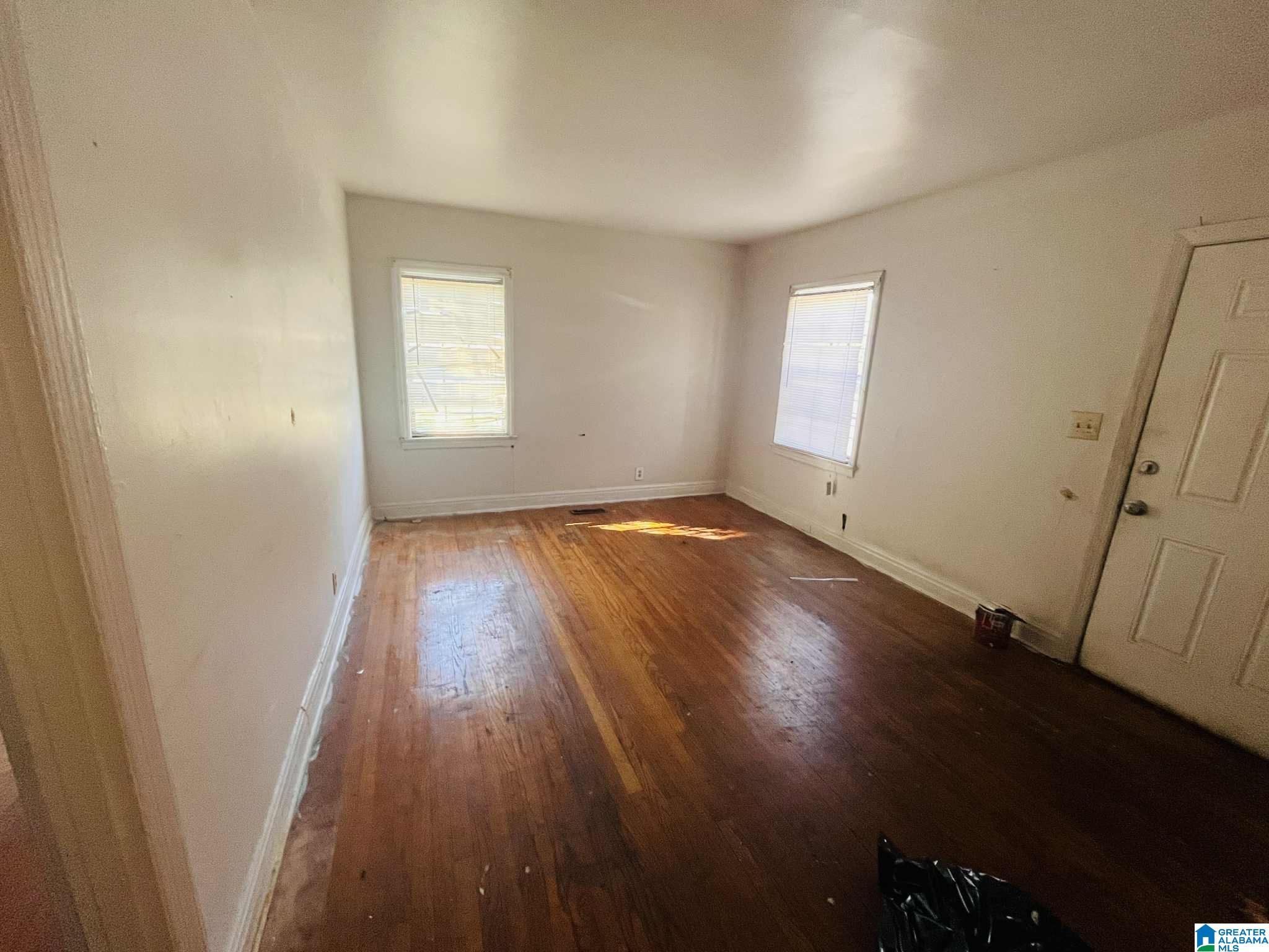 Homes for sale in Birmingham, AL | 1813 Jefferson Avenue Sw, Birmingham, AL 35211 | MLS# 21434833