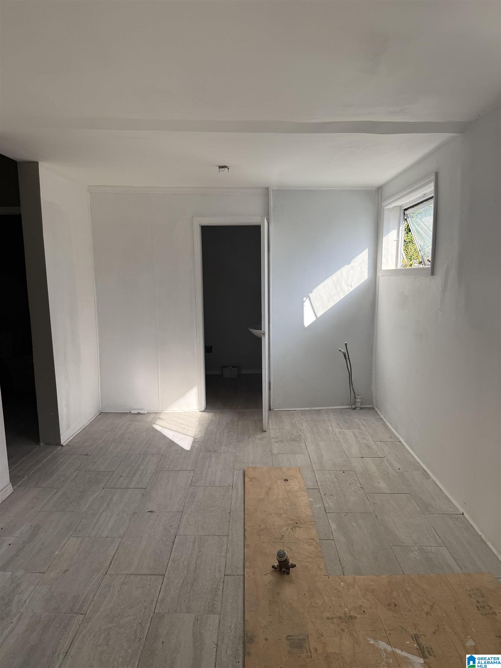 Homes for sale in Anniston, AL | 1815 Walnut Avenue, Anniston, AL 36201 | MLS# 21434879