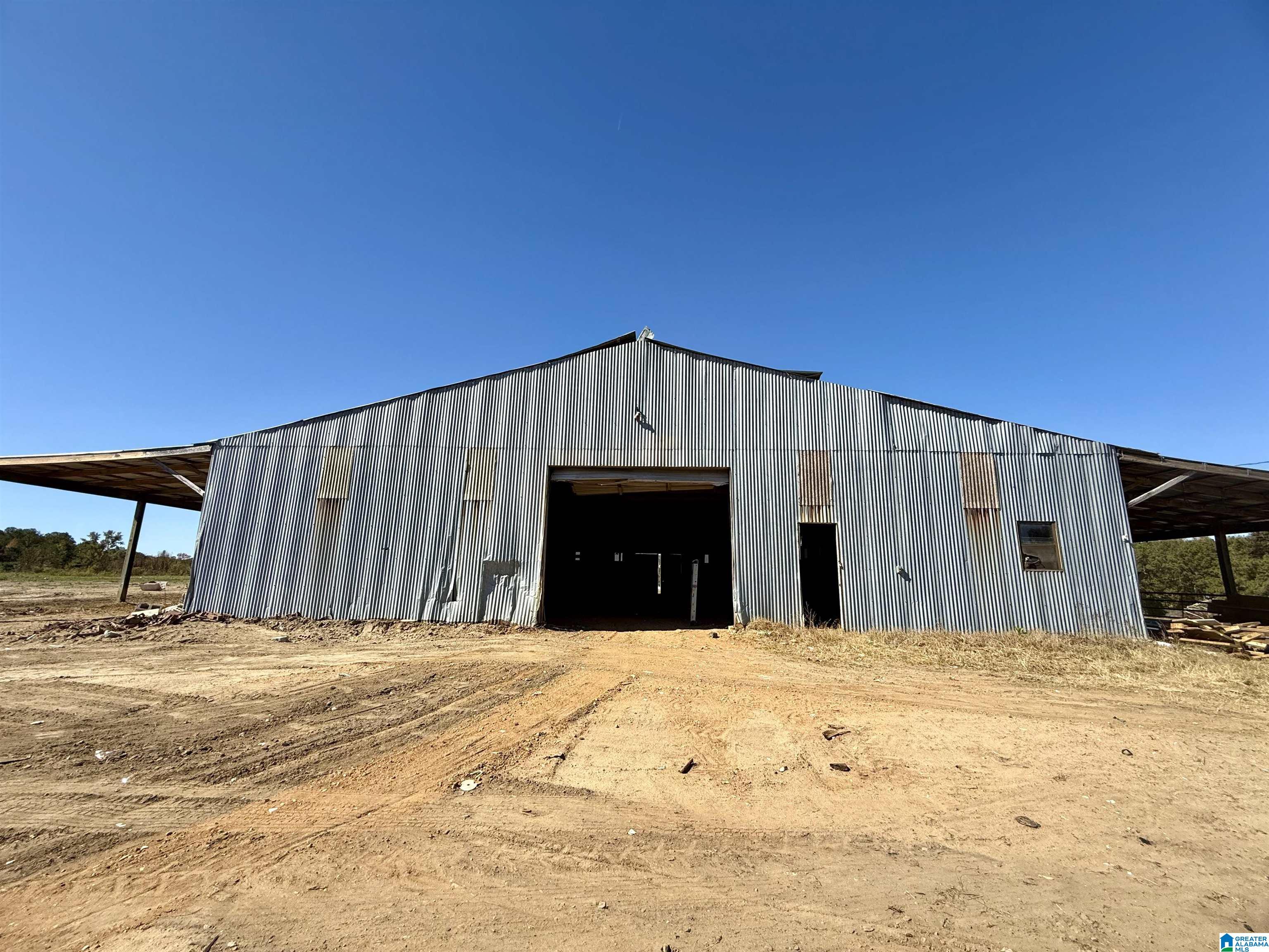 1572 SHADY TRAIL