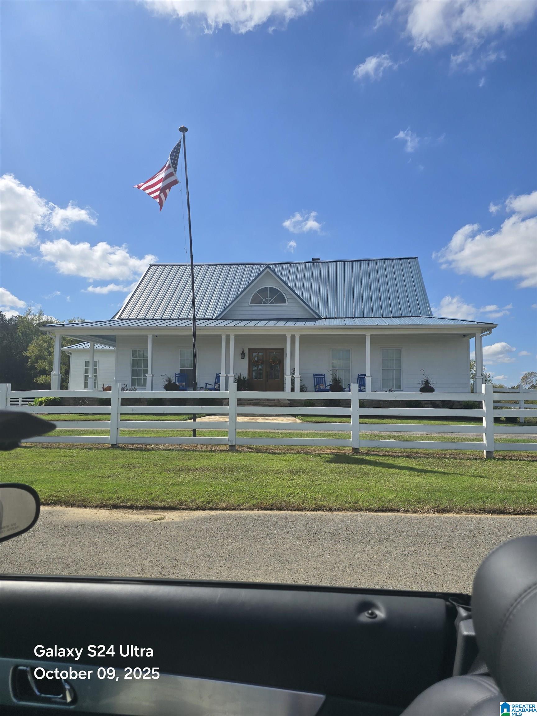 Homes for sale in Jasper, AL | 298 Bluegrass Lane, Jasper, AL 35504 | MLS# 21434922