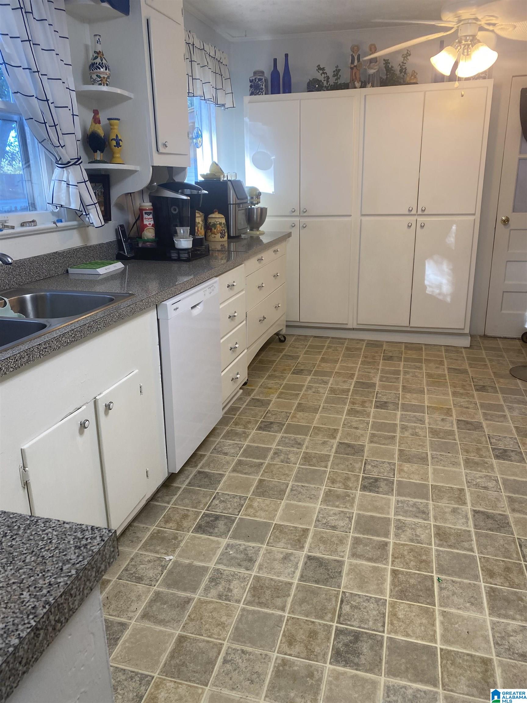 Homes for sale in Clanton, AL | 1705 Fulmer Dr, Clanton, AL 35045 | MLS# 21435018