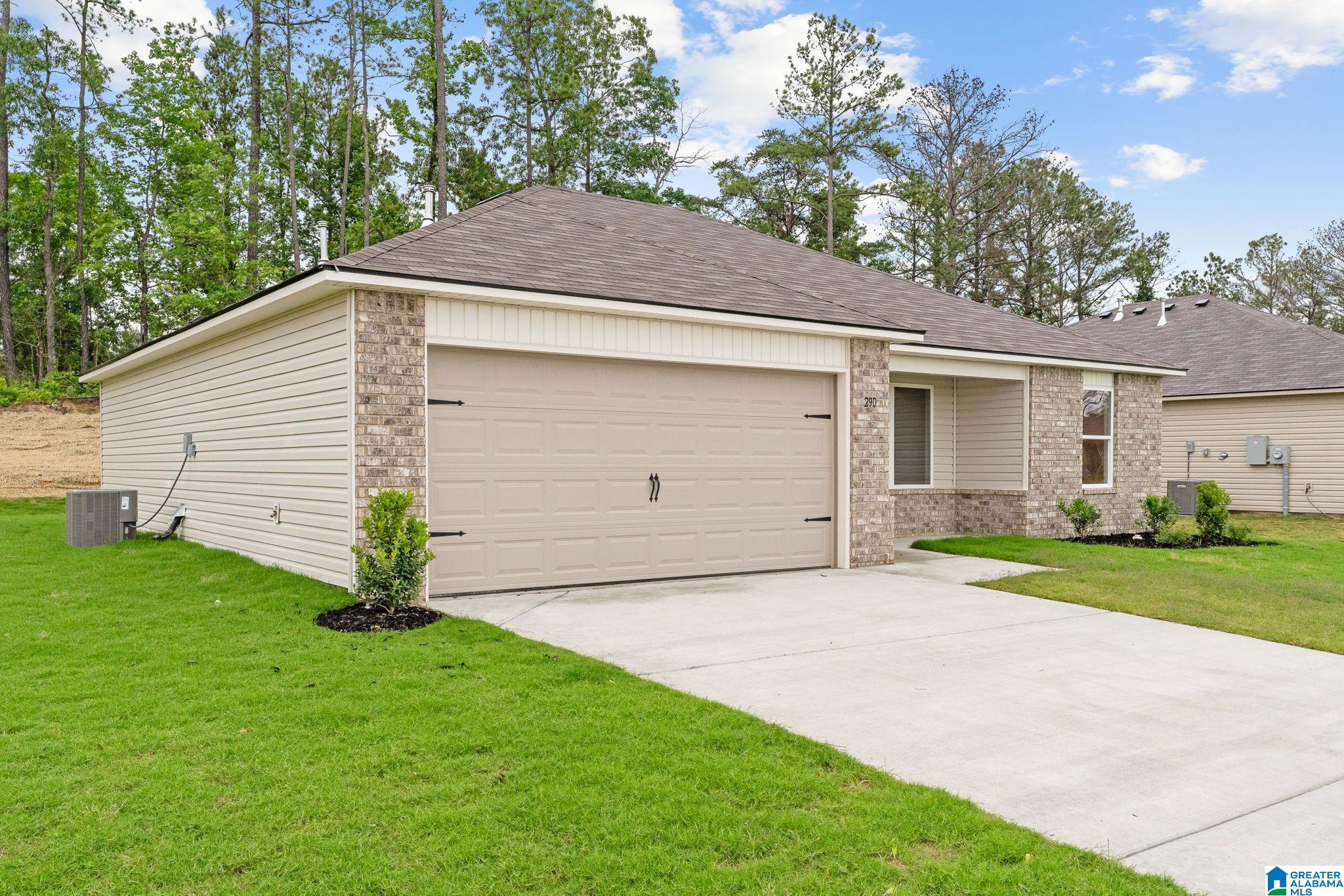 Homes for sale in Calera, AL | 609 Klynes Dr, Calera, AL 35040 | MLS# 21435101