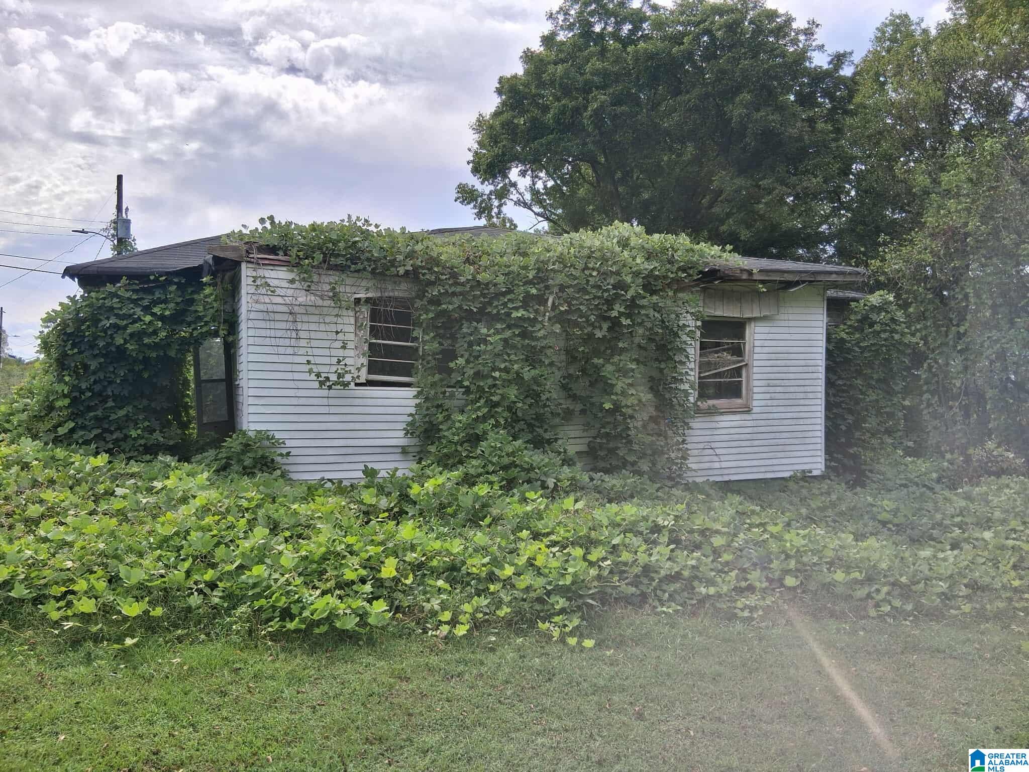 Homes for sale in Bessemer, AL | 5412 Circle Avenue, Bessemer, AL 35020 | MLS# 21435234