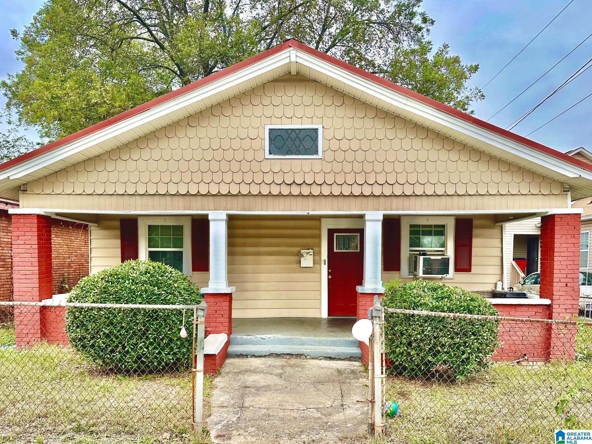 Homes for sale in Birmingham, AL | 1402 Avenue E, Birmingham, AL 35218 | MLS# 21435323