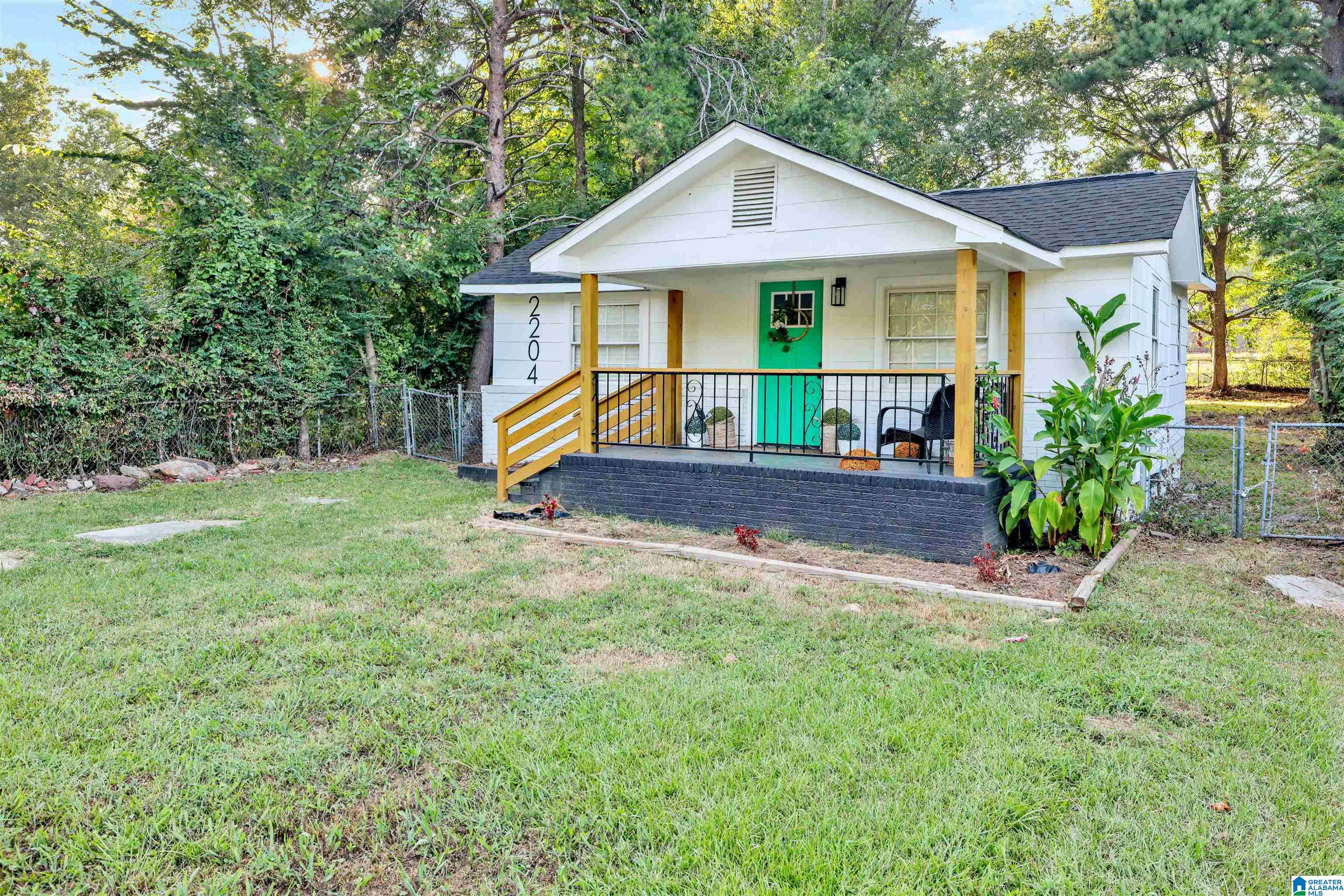 Homes for sale in Irondale, AL | 2204 2Nd Avenue, Irondale, AL 35210 | MLS# 21435341