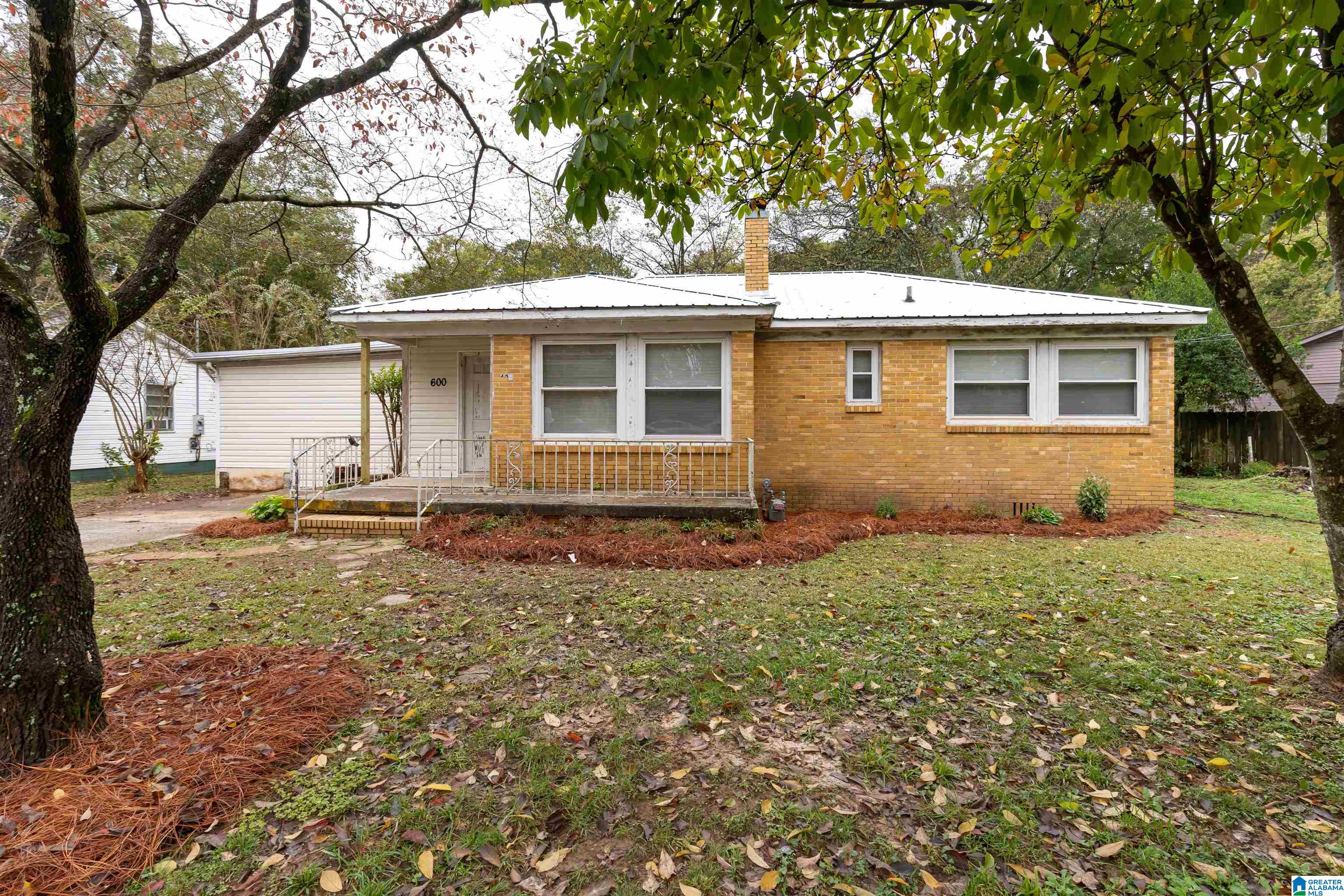 600 ANNIE LAURA DRIVE