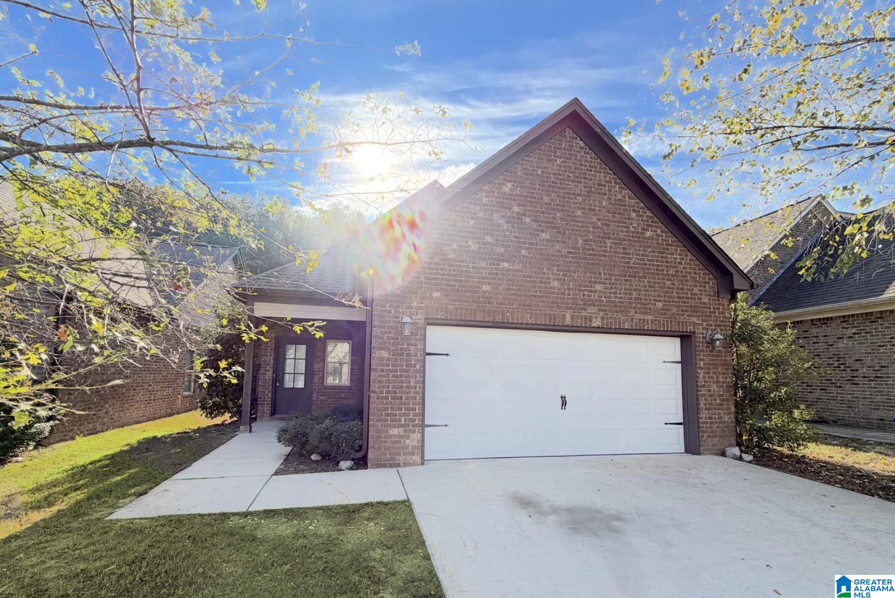 Homes for sale in Hoover, AL | 5584 Park Side Road, Hoover, AL 35244 | MLS# 21435435