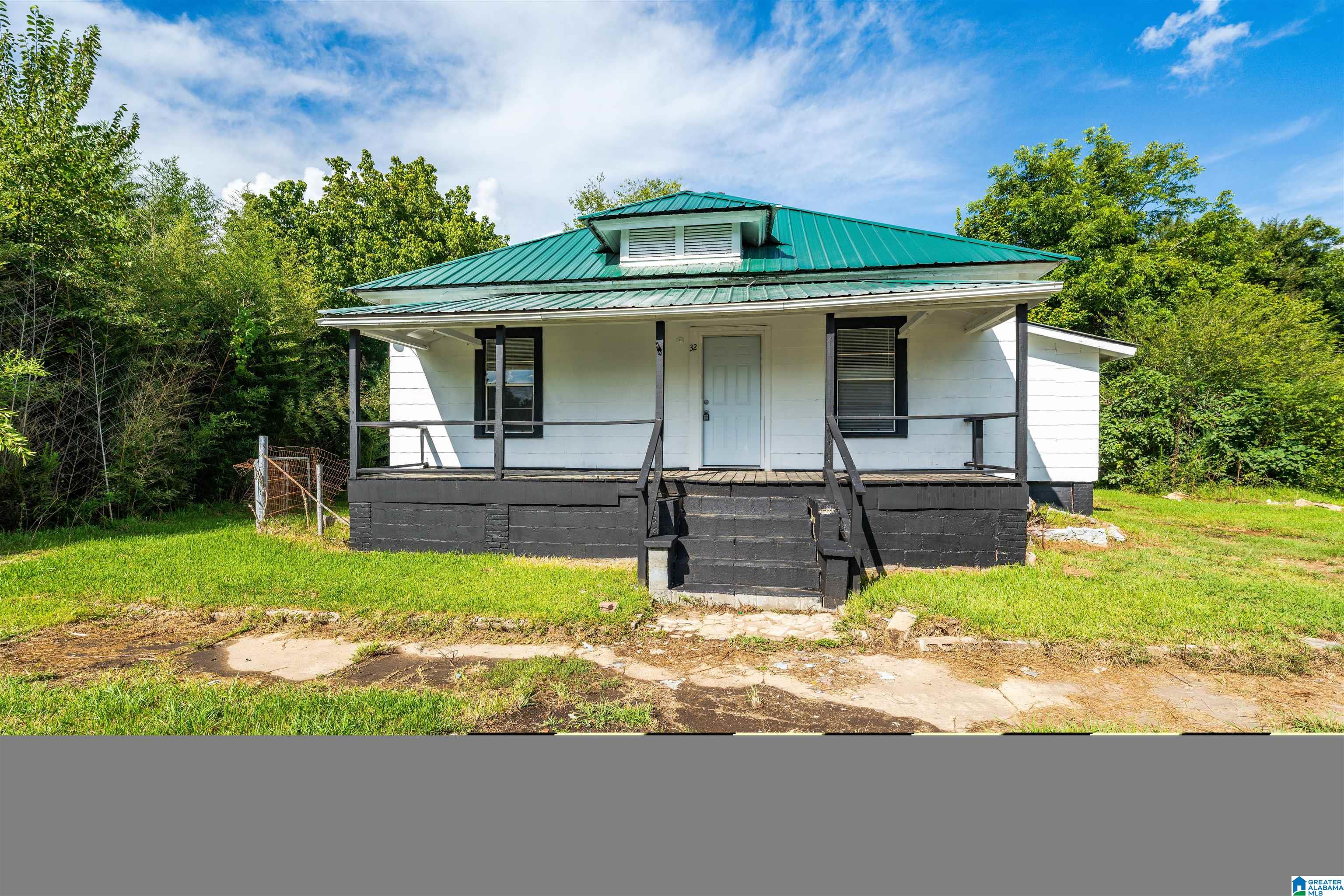 Homes for sale in Sylacauga, AL | 32 Millhaven Avenue, Sylacauga, AL 35150 | MLS# 21435558