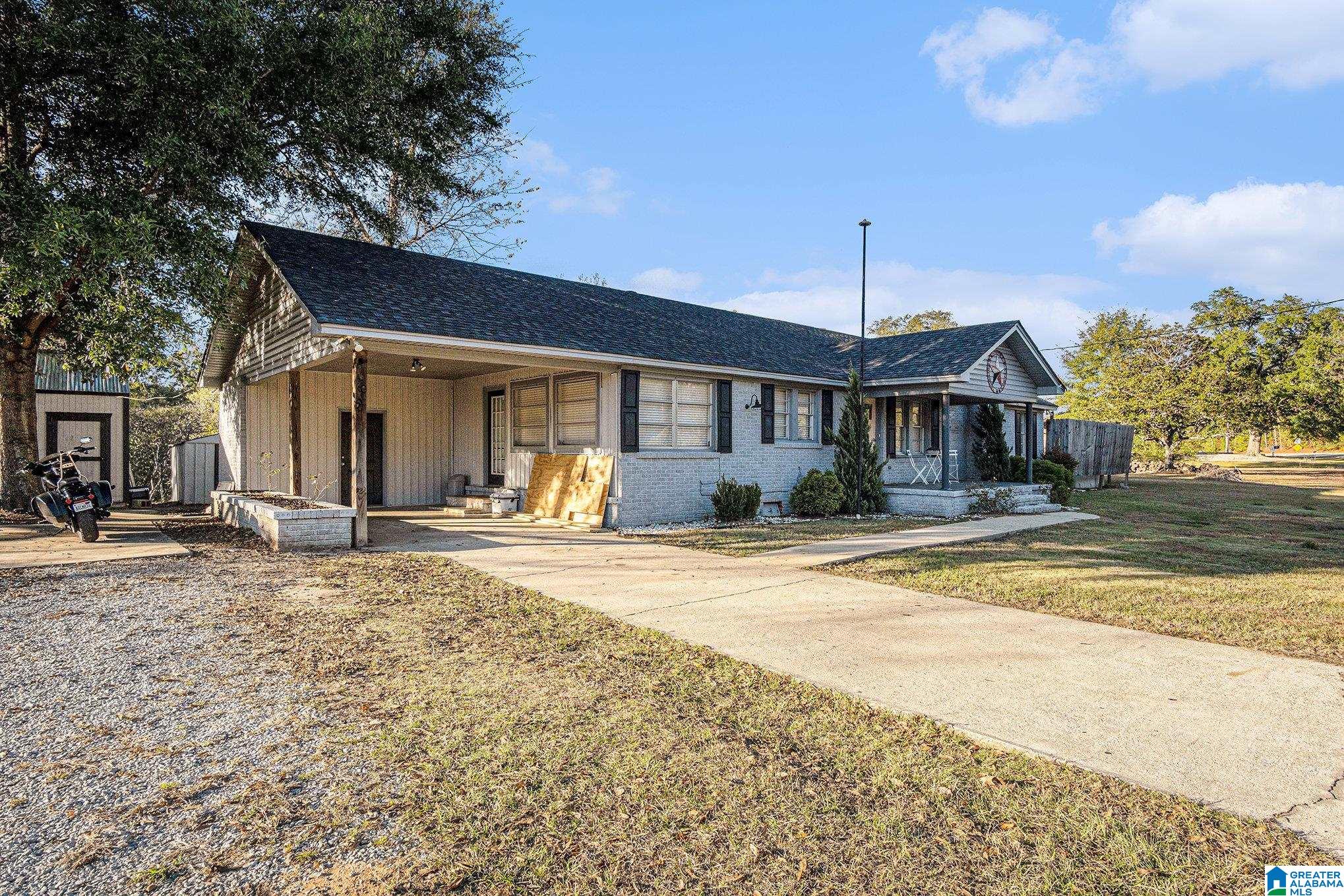 Homes for sale in Clanton, AL | 401 Studdard Dr, Clanton, AL 35045 | MLS# 21435572