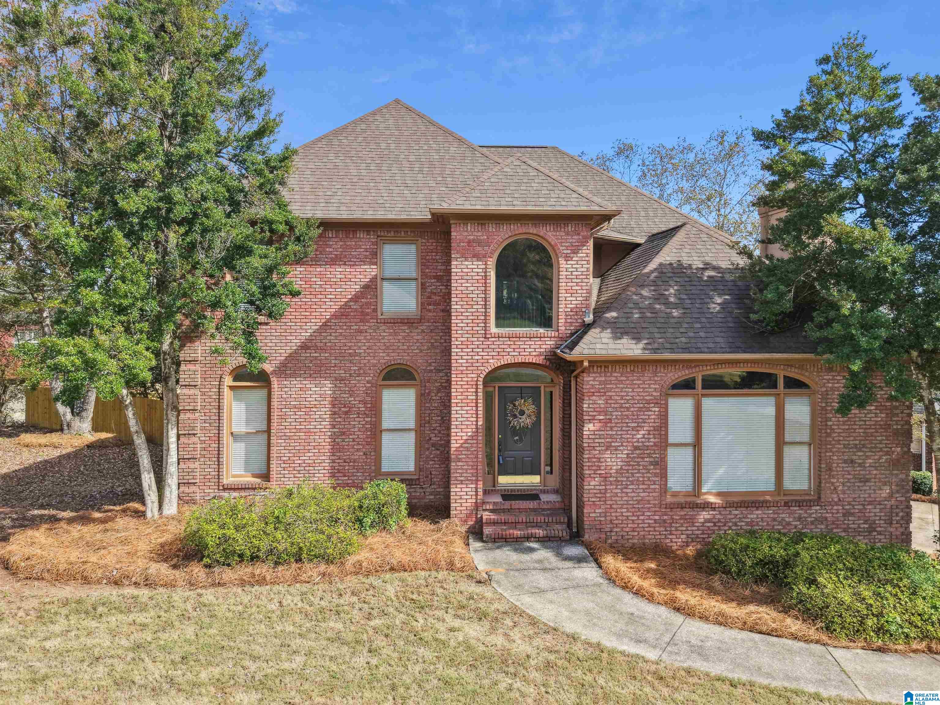 Homes for sale in Hoover, AL | 1124 Rushing Parc Dr, Hoover, AL 35244 | MLS# 21435698