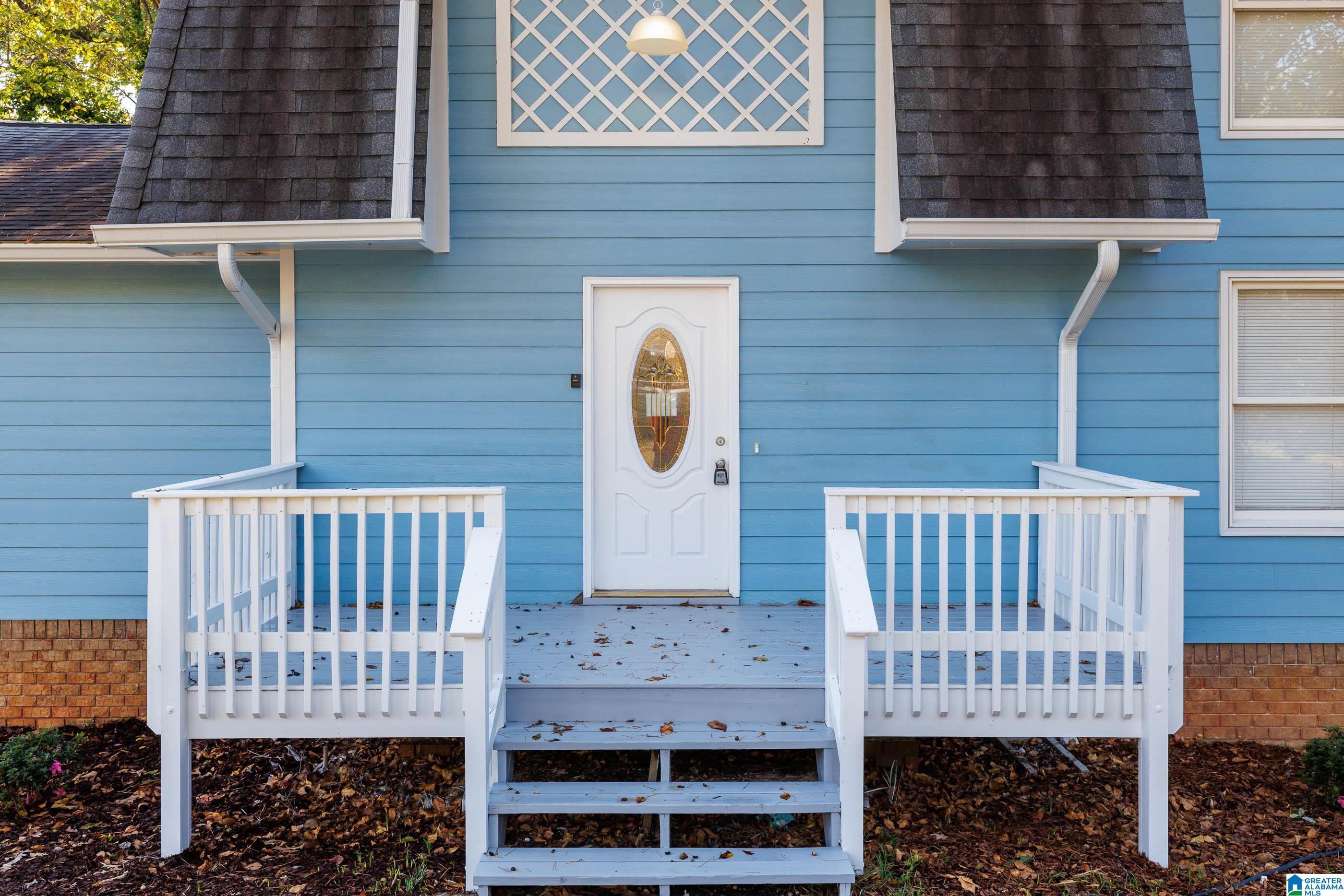 Homes for sale in Hoover, AL | 2503 Grand Point Circle, Hoover, AL 35226 | MLS# 21435708