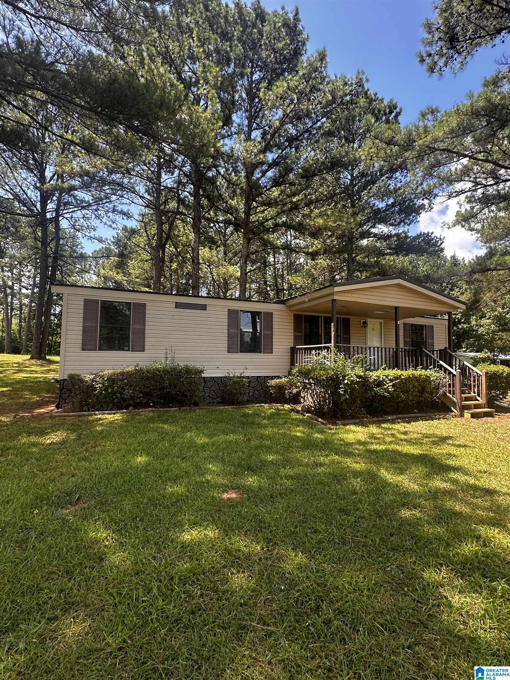 Homes for sale in Roanoke, AL | 2075 Louina Road, Roanoke, AL 36274 | MLS# 21435851