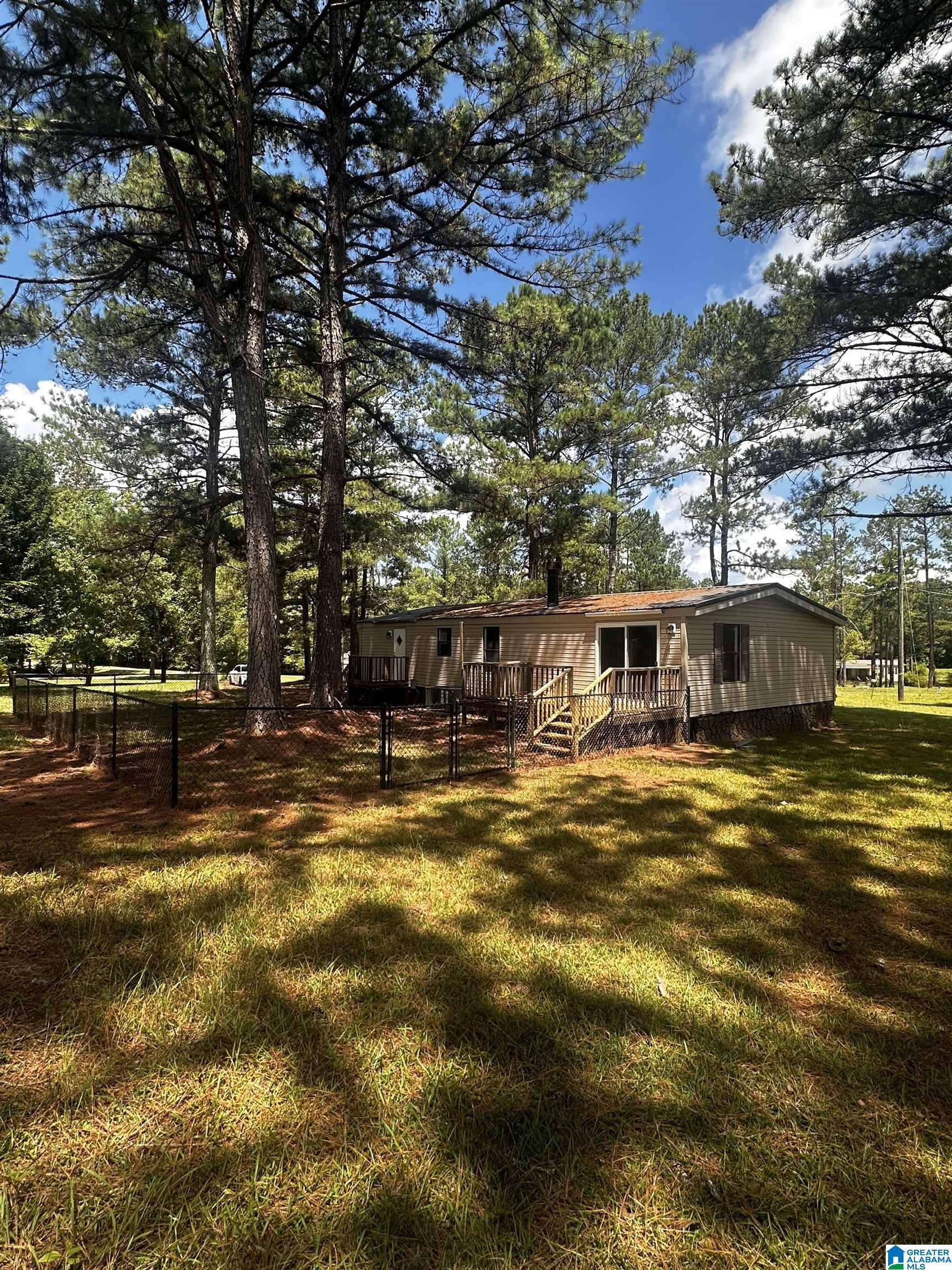 Homes for sale in Roanoke, AL | 2075 Louina Road, Roanoke, AL 36274 | MLS# 21435851