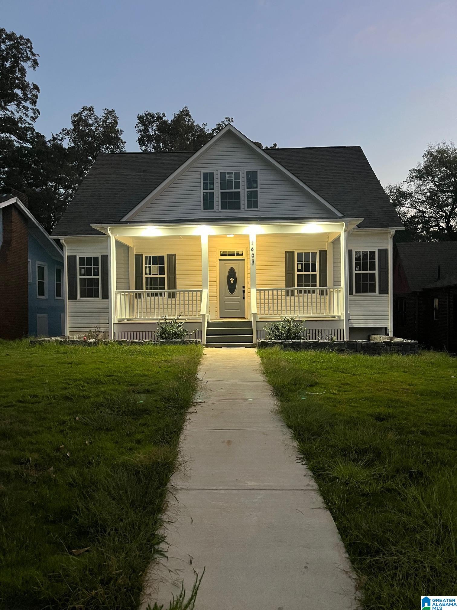 Homes for sale in Birmingham, AL | 1605 43rd Street, Birmingham, AL 35208 | MLS# 21435891