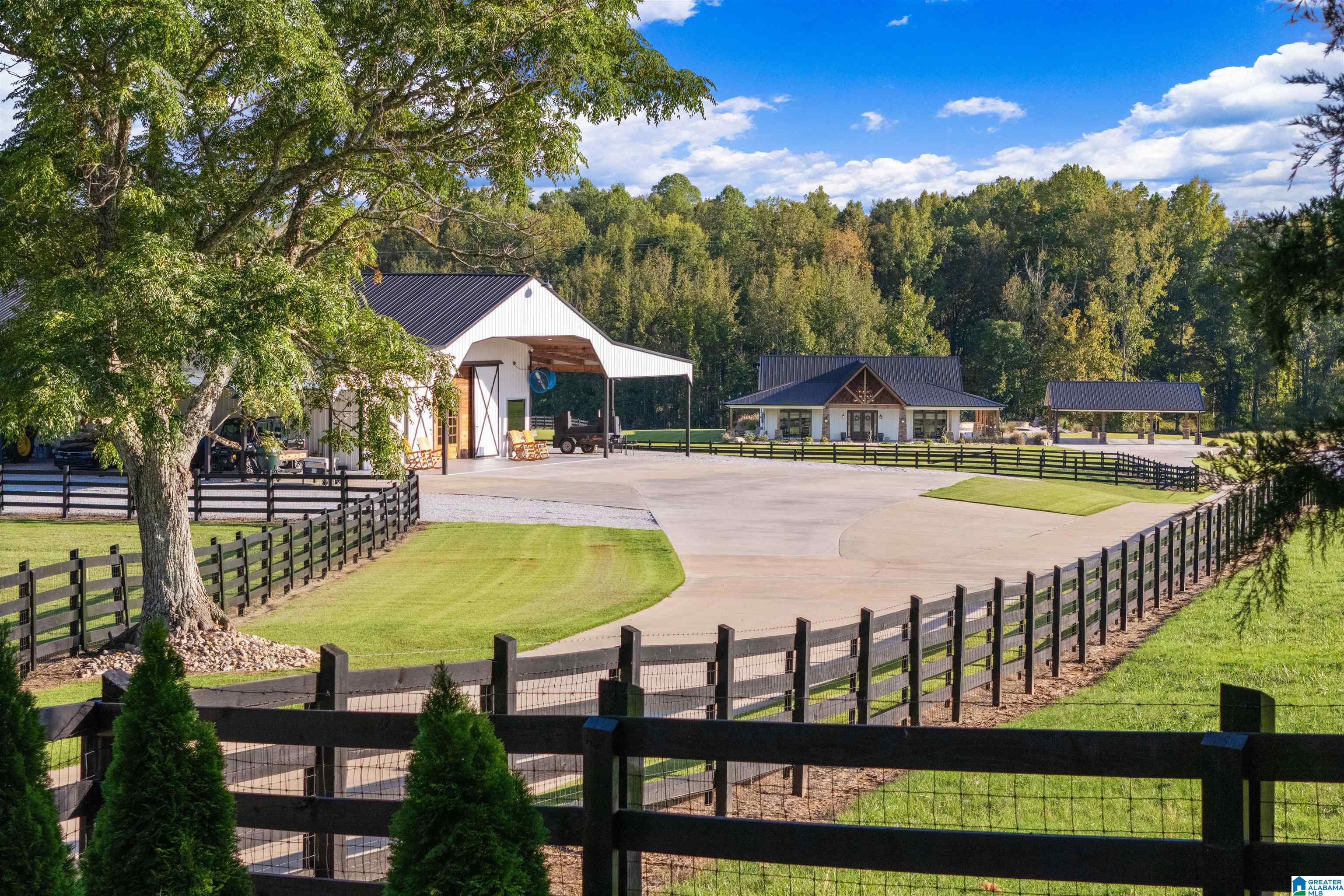 Homes for sale in Roanoke, AL | 470 Gilham Road, Roanoke, AL 36274 | MLS# 21435971
