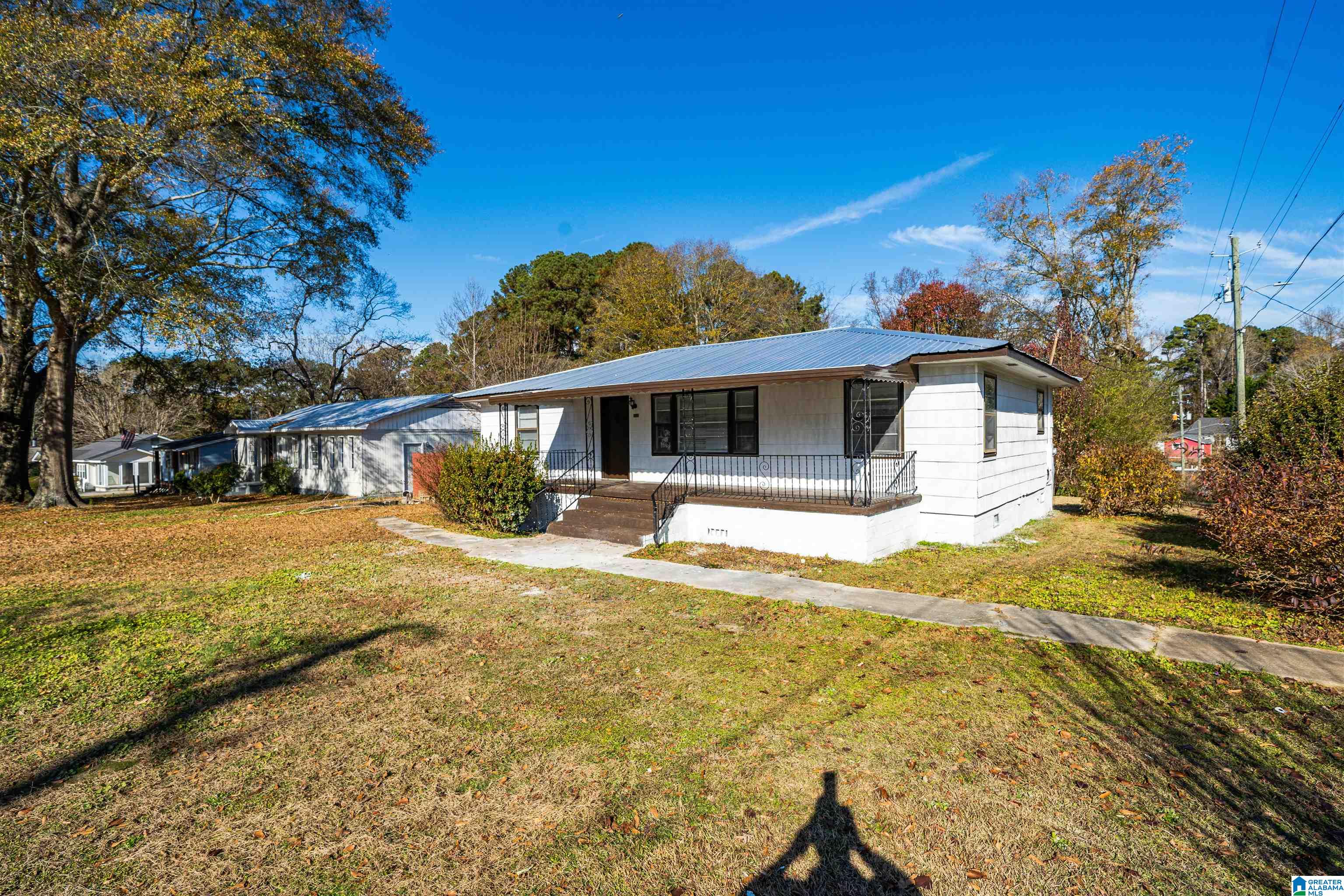 Homes for sale in Graysville, AL | 336 1st Avenue Nw, Graysville, AL 35073 | MLS# 21435996