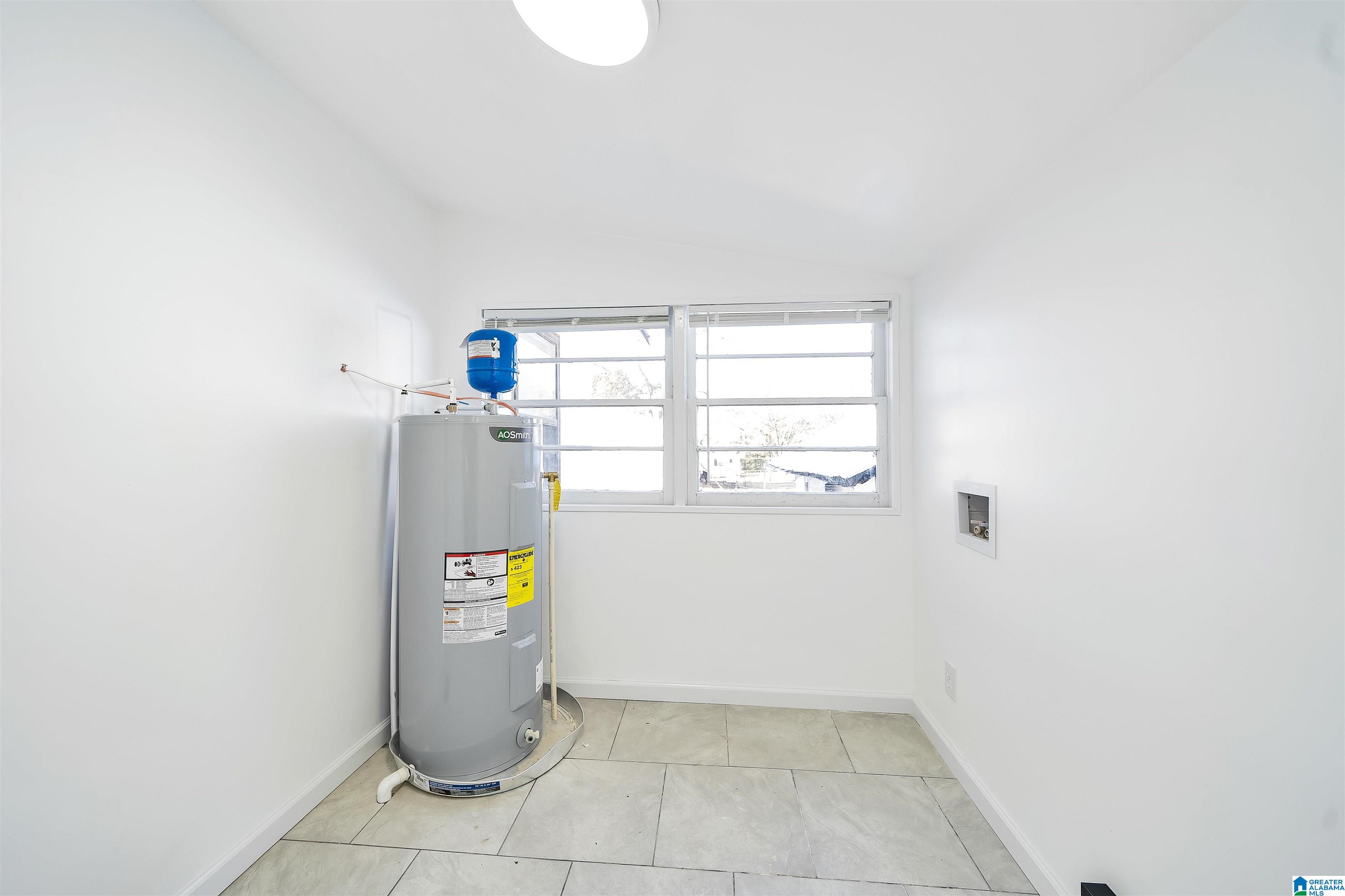 Homes for sale in Graysville, AL | 336 1st Avenue Nw, Graysville, AL 35073 | MLS# 21435996