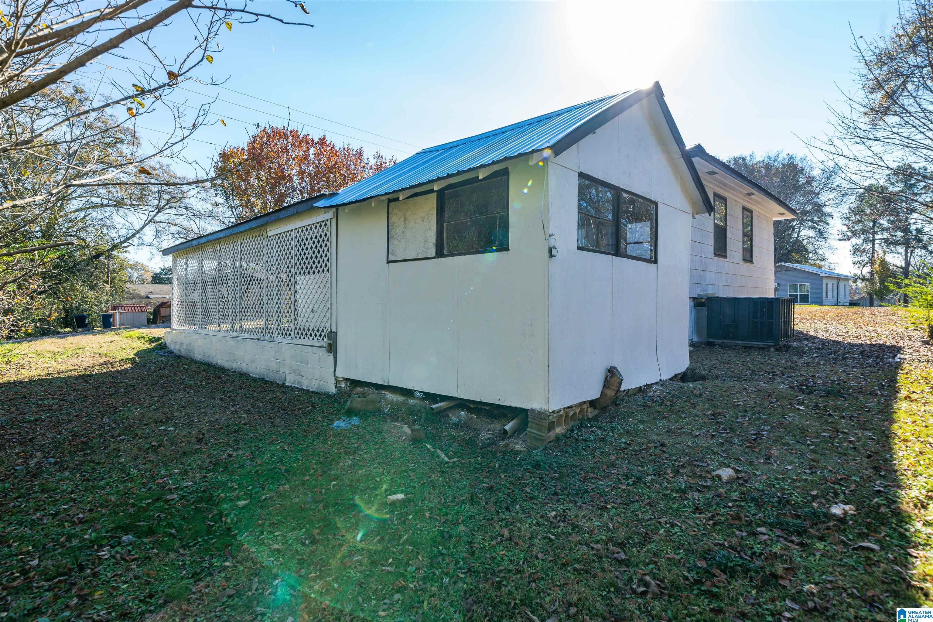 Homes for sale in Graysville, AL | 336 1St Avenue Nw, Graysville, AL 35073 | MLS# 21435996