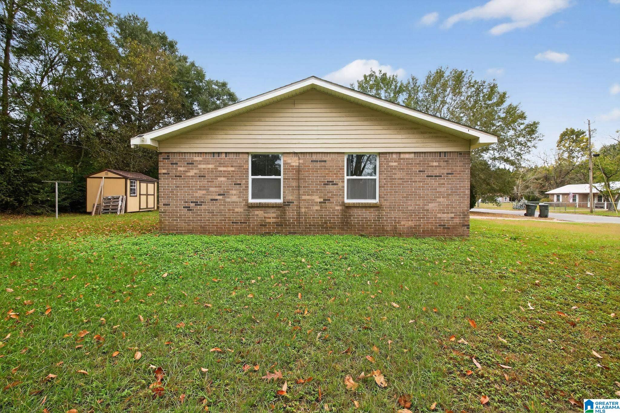 Homes for sale in Ozark, AL | 294 Juniper Dr, Ozark, AL 36360 | MLS# 21436111