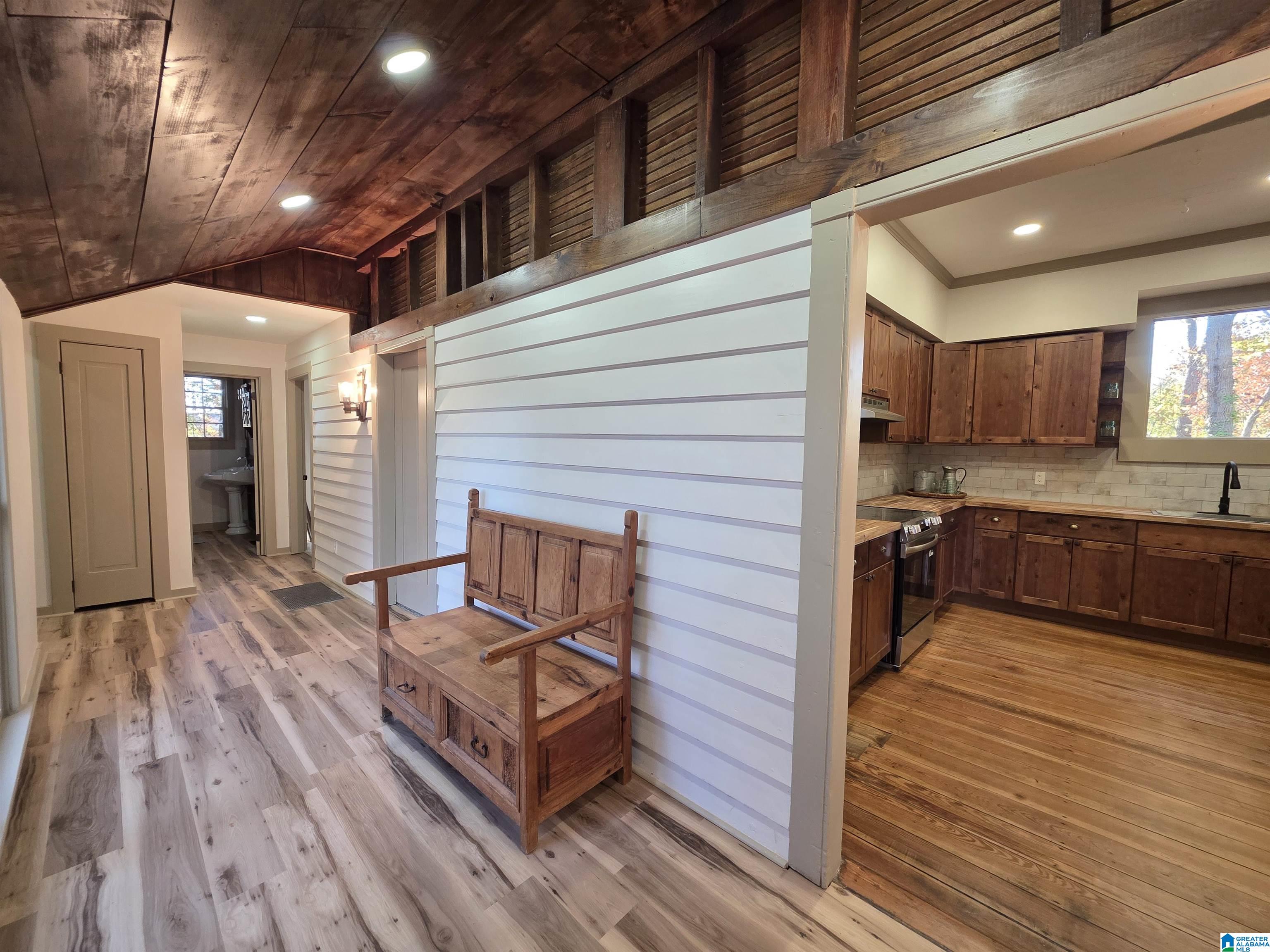 Homes for sale in Jacksonville, AL | 1103 7Th Avenue Ne, Jacksonville, AL 36265 | MLS# 21436124