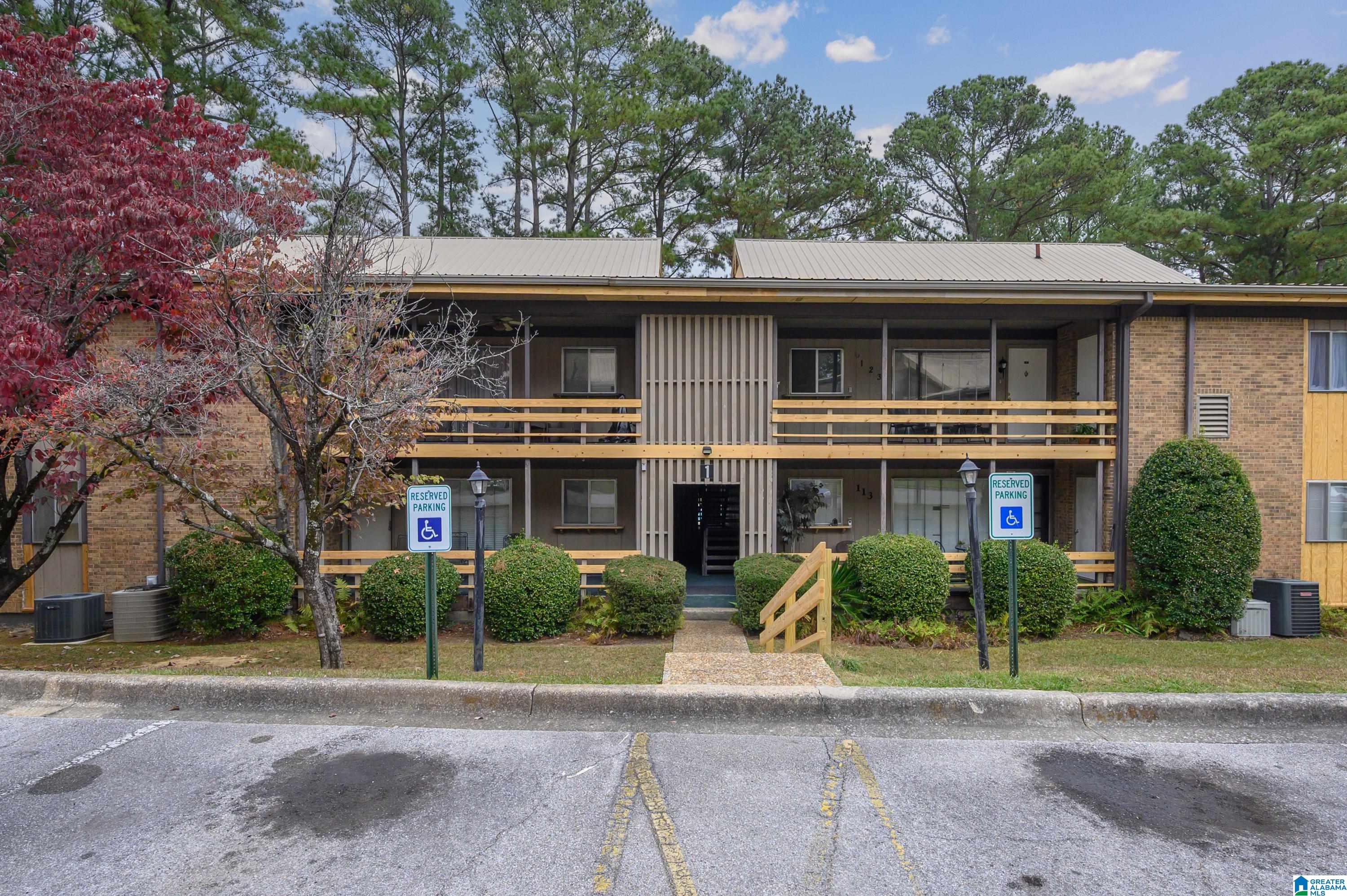 Homes for sale in Hoover, AL | 3101 Lorna Road #123, Hoover, AL 35216 | MLS# 21436138