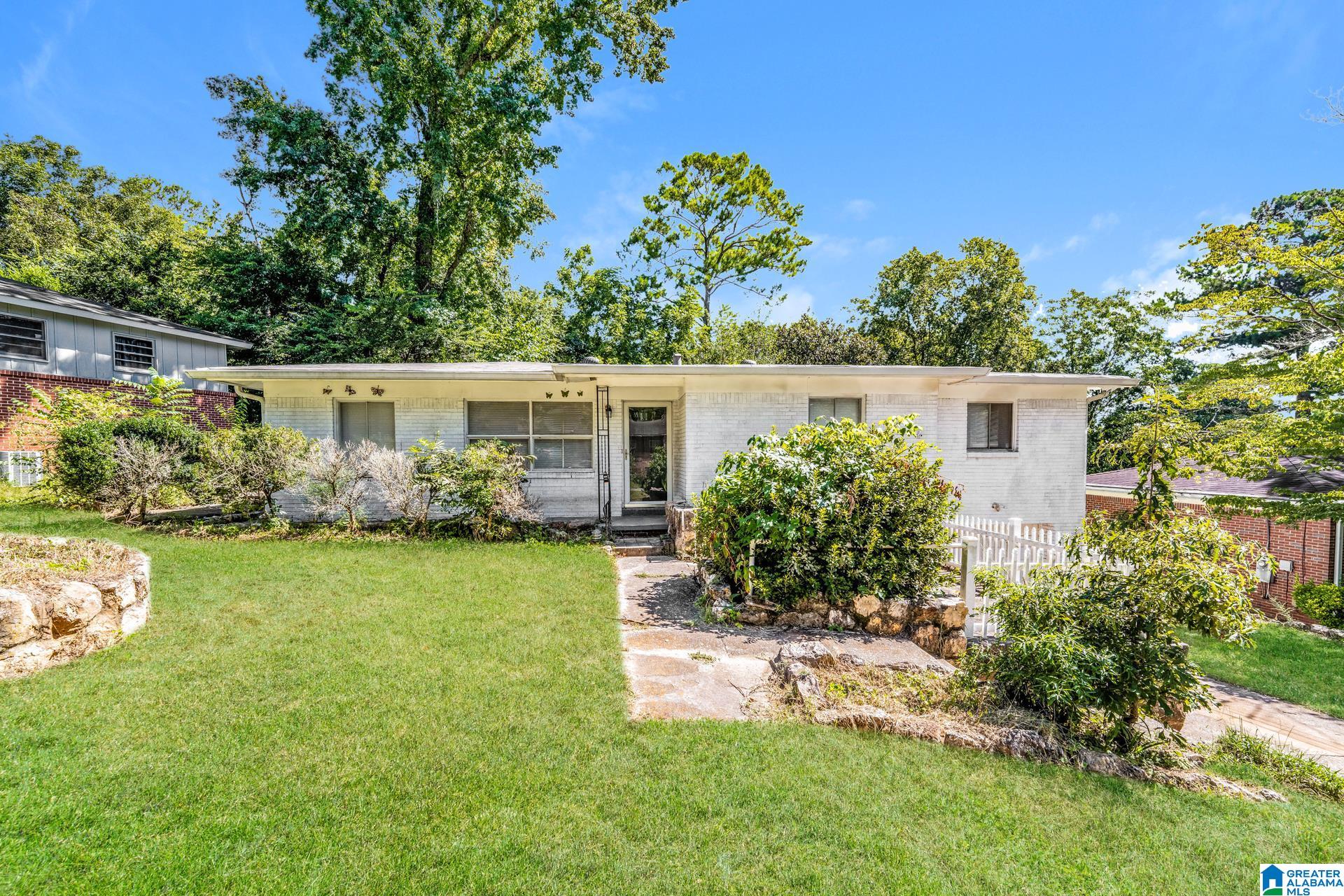 Homes for sale in Birmingham, AL | 1317 Hatfield Lane, Birmingham, AL 35215 | MLS# 21436149