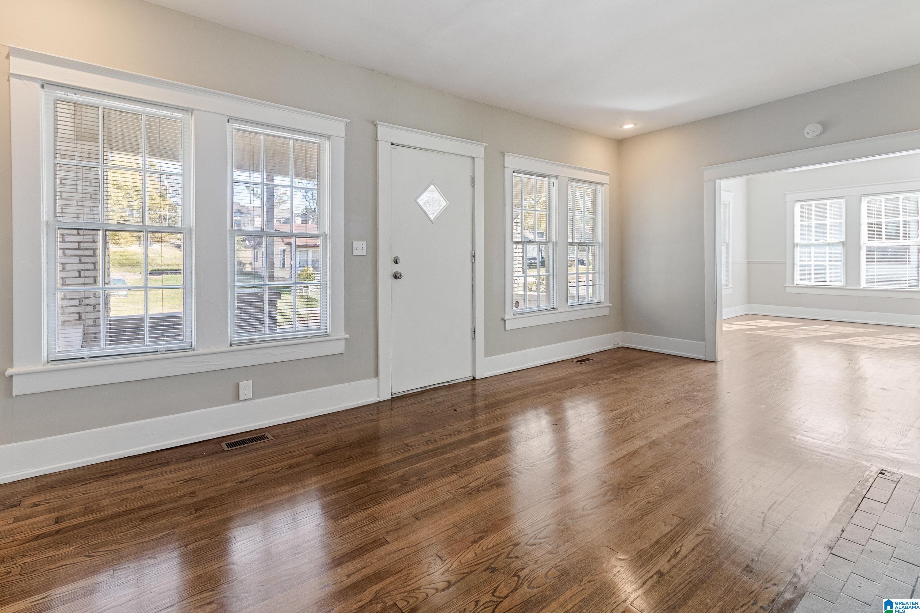 Homes for sale in Birmingham, AL | 1520 36Th Street N, Birmingham, AL 35234 | MLS# 21436212