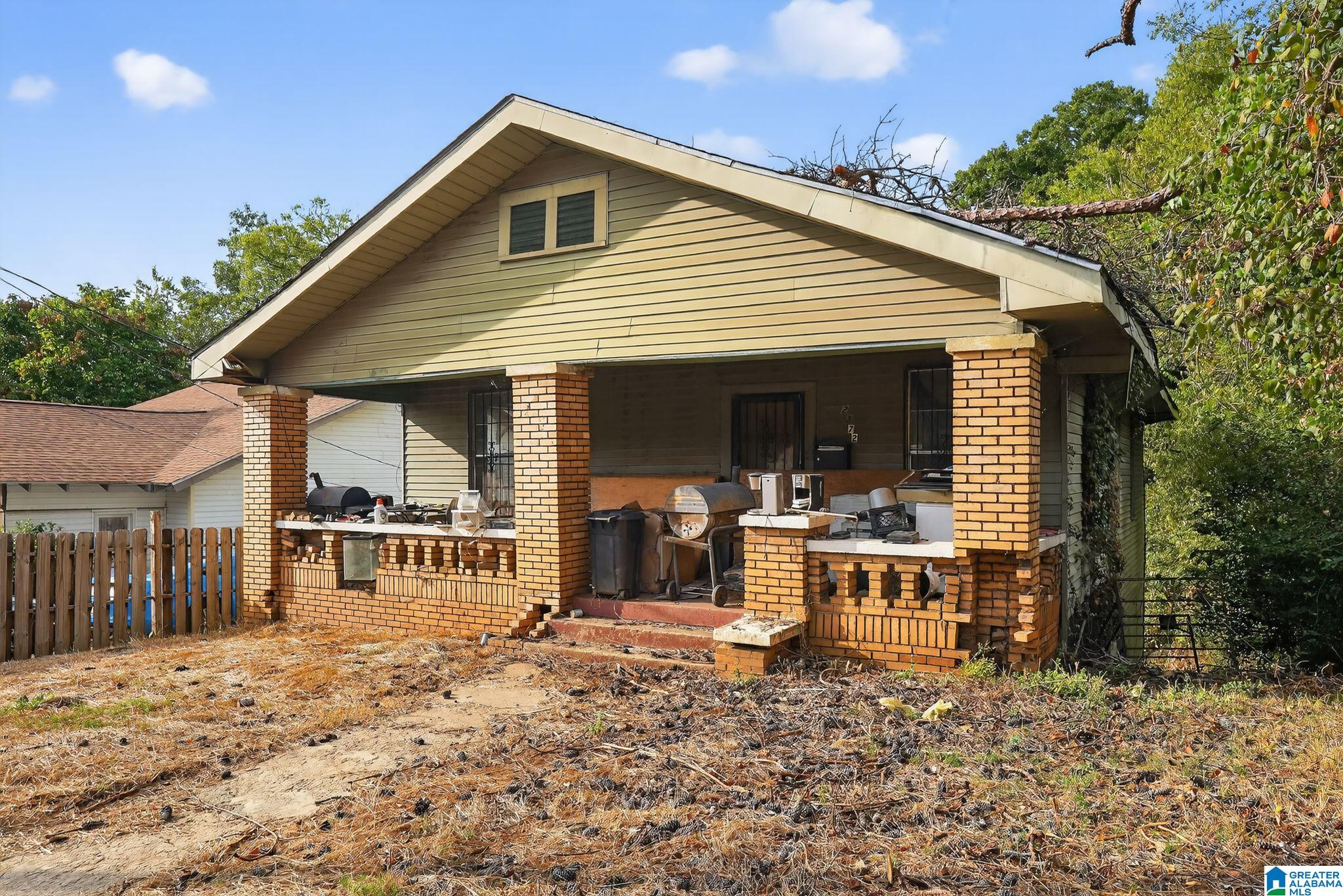 Homes for sale in Birmingham, AL | 2372 23Rd Street, Birmingham, AL 35208 | MLS# 21436390