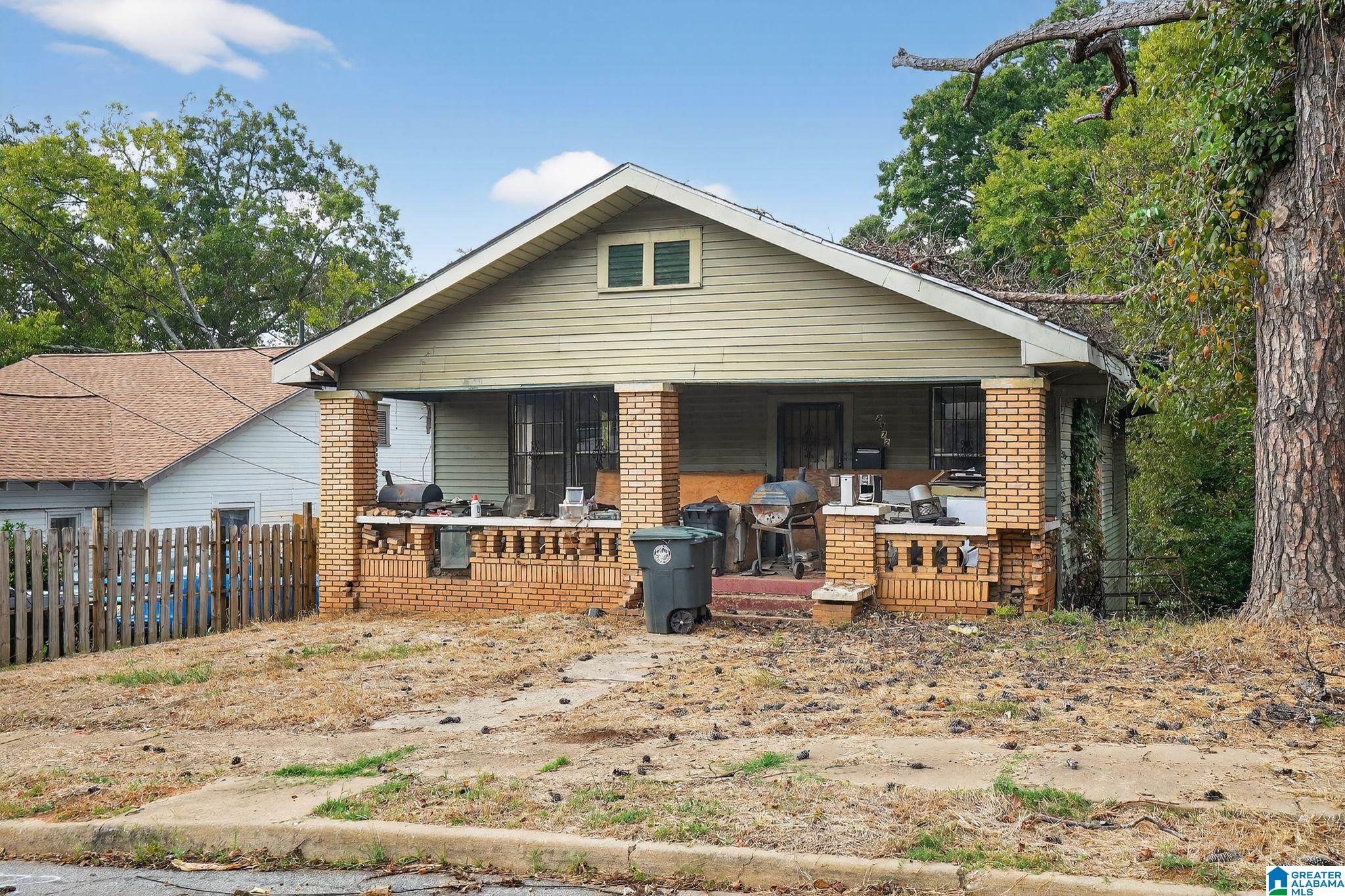 Homes for sale in Birmingham, AL | 2372 23Rd Street, Birmingham, AL 35208 | MLS# 21436390