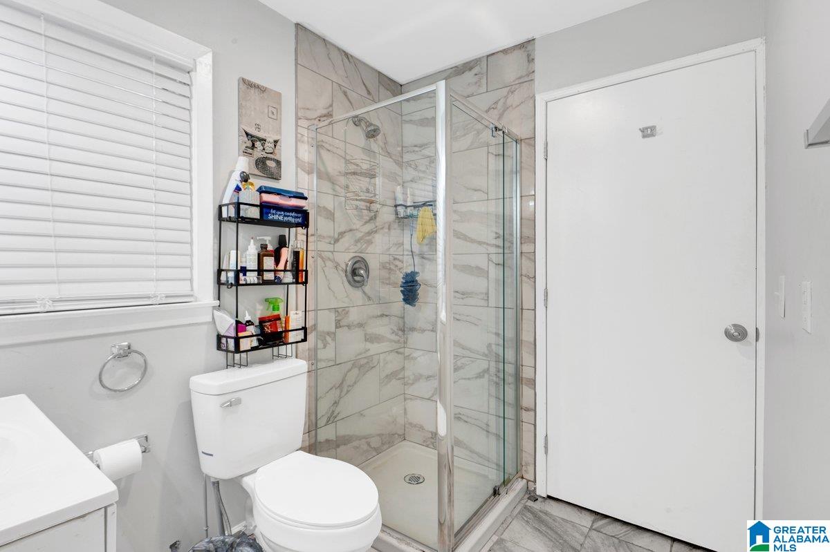 Homes for sale in Birmingham, AL | 801 Overlook Dr, Birmingham, AL 35228 | MLS# 21436533