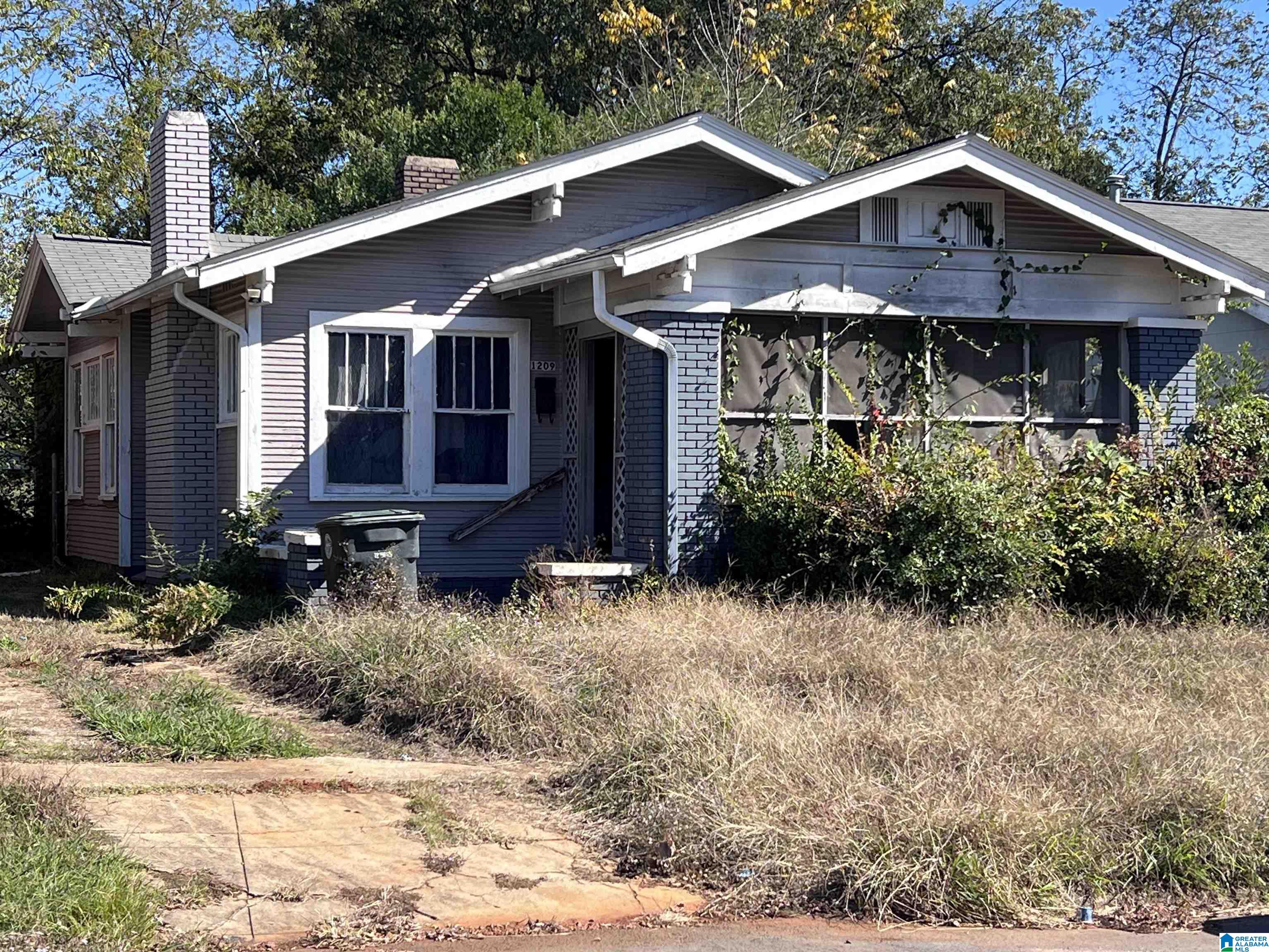 Homes for sale in Birmingham, AL | 1209 15th Way Sw, Birmingham, AL 35211 | MLS# 21436582
