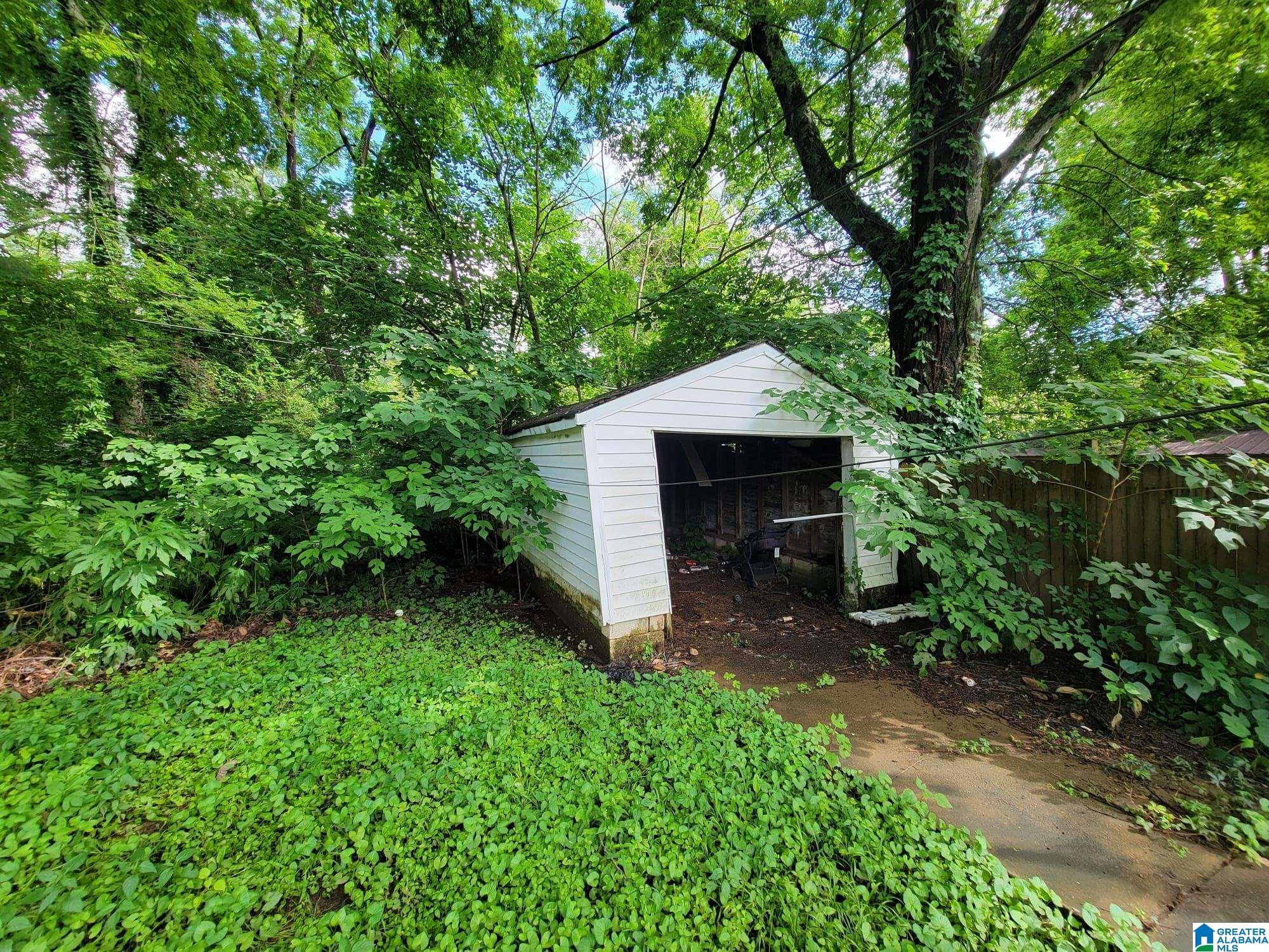 Homes for sale in Midfield, AL | 1309 Woodward Road, Midfield, AL 35228 | MLS# 21436641