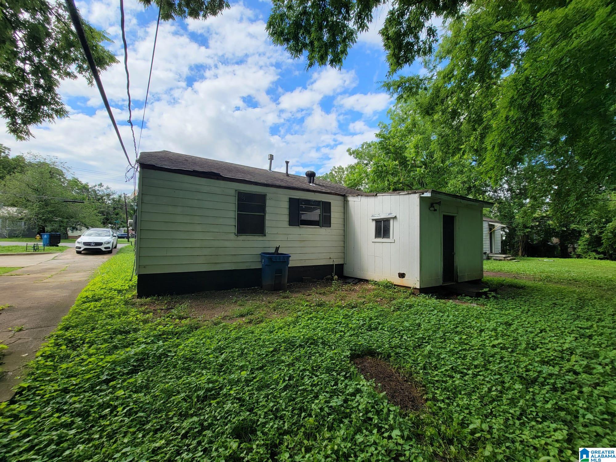 Homes for sale in Midfield, AL | 1309 Woodward Road, Midfield, AL 35228 | MLS# 21436641