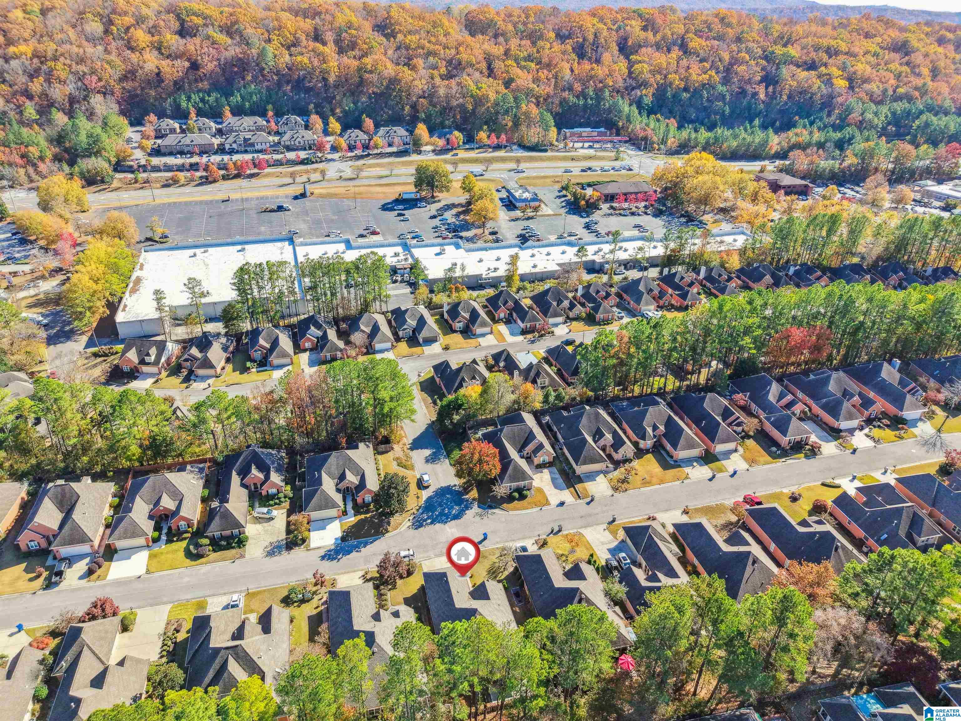 Homes for sale in Hoover, AL | 225 Crest Lake Dr, Hoover, AL 35244 | MLS# 21436661