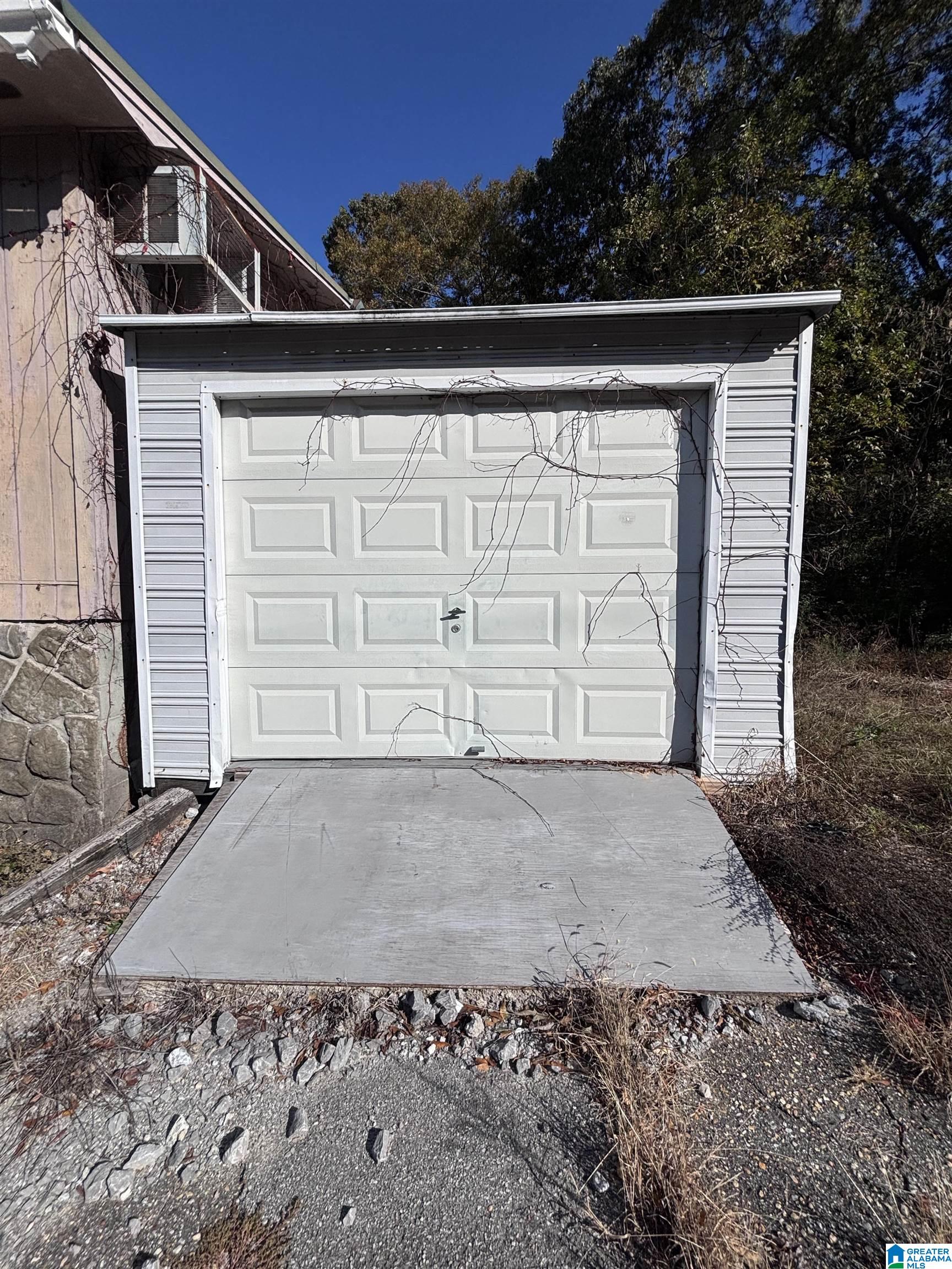 Homes for sale in Pelham, AL | 3459 Pelham Parkway, Pelham, AL 35124 | MLS# 21436742