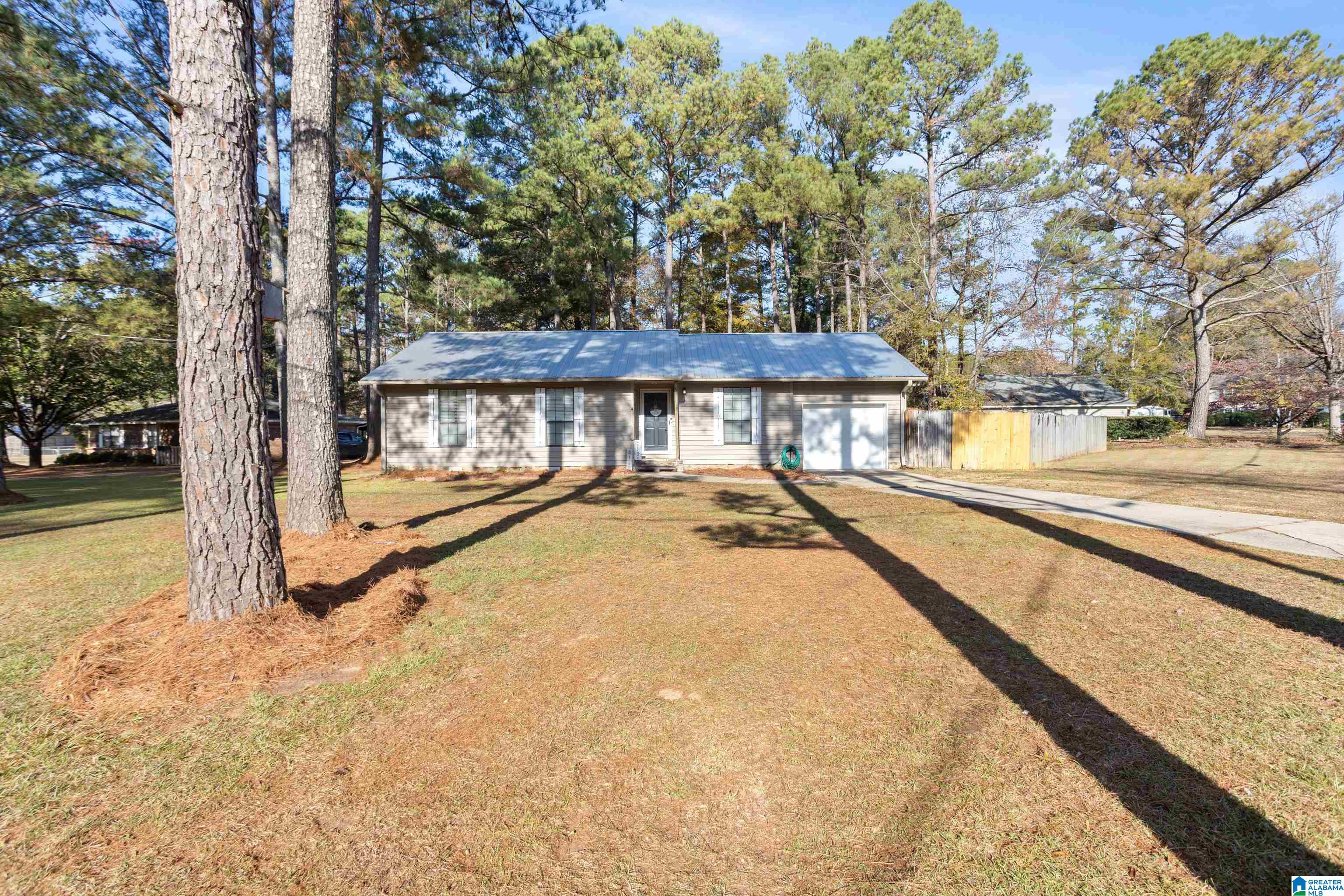 5121 RYE CIRCLE