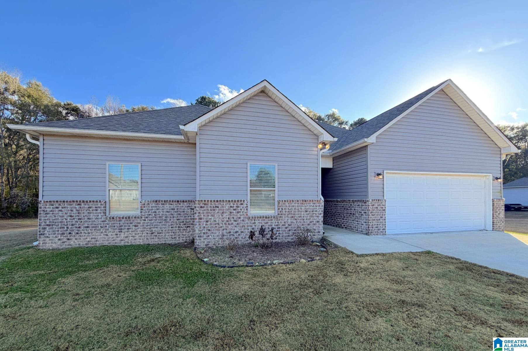 Homes for sale in Jasper, AL | 115 Crossroads Circle, Jasper, AL 35504 | MLS# 21436826