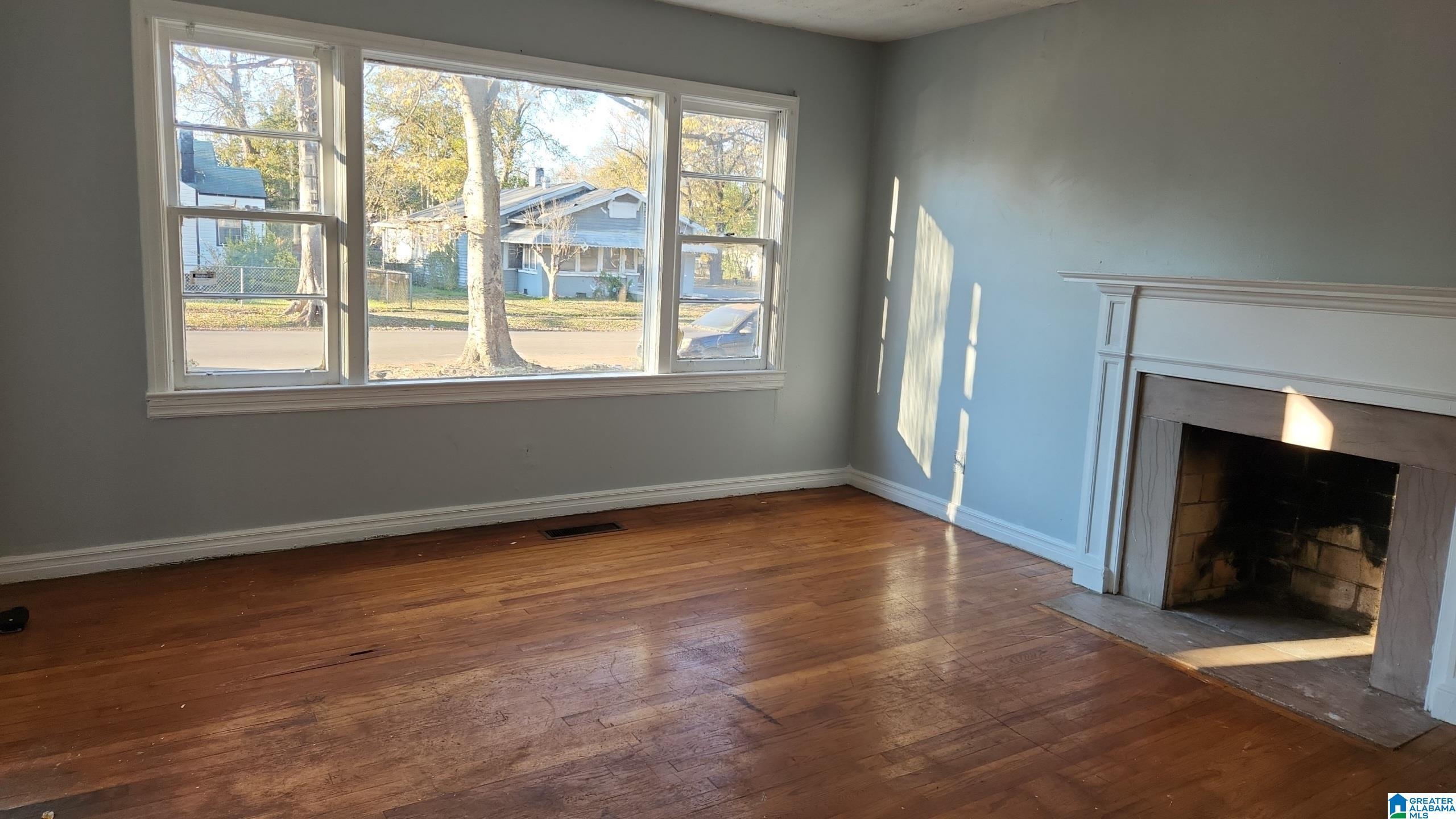 Homes for sale in Birmingham, AL | 7027 1St Avenue S, Birmingham, AL 35206 | MLS# 21437006