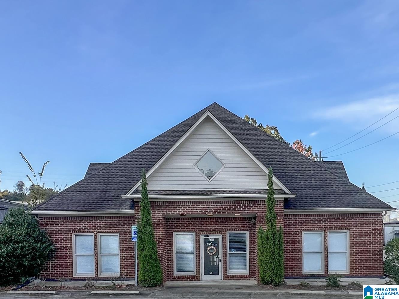 200 CANYON PARK DRIVE