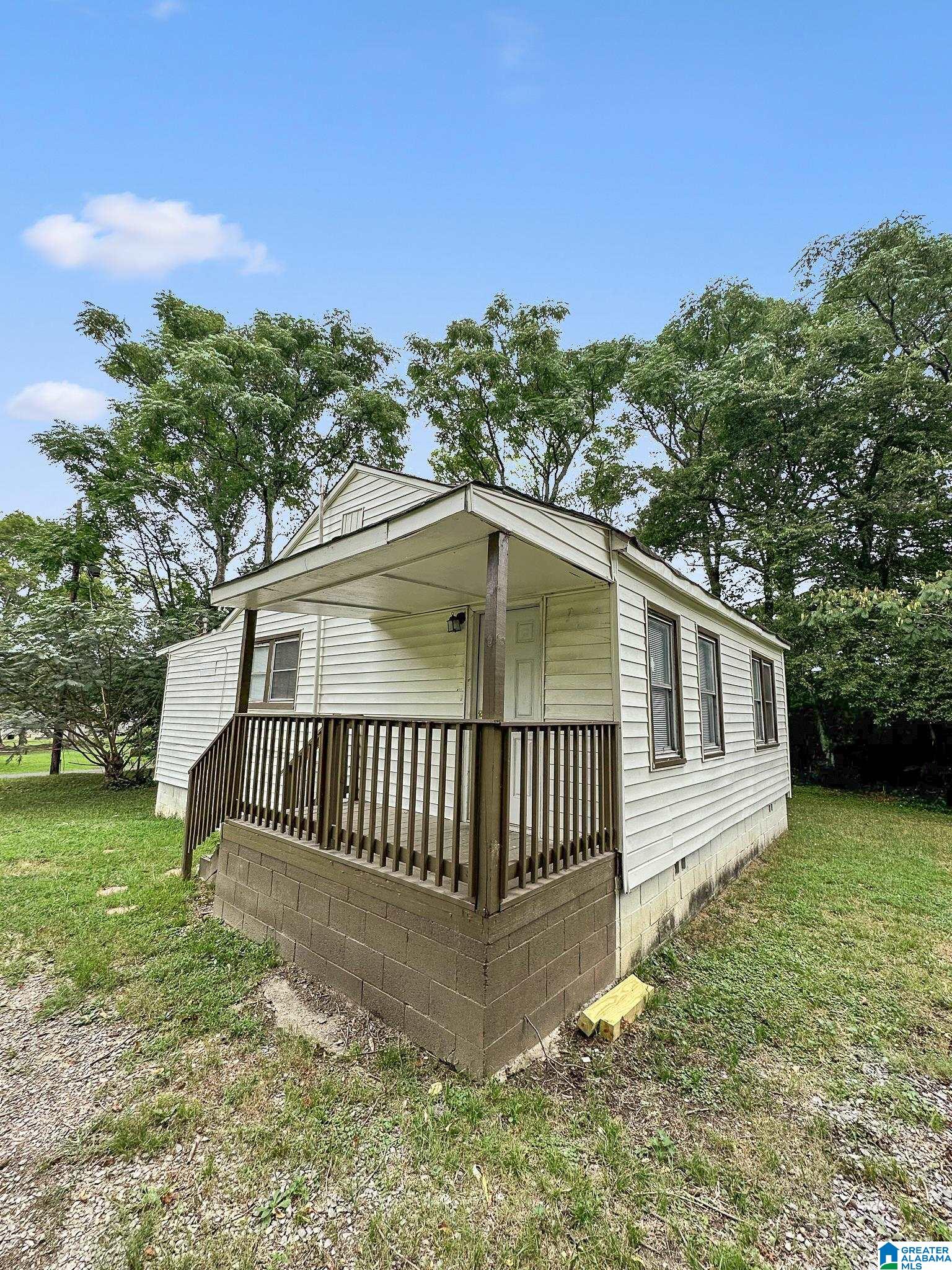 Homes for sale in Adamsville, AL | 204 Garth Dr, Adamsville, AL 35005 | MLS# 21437100