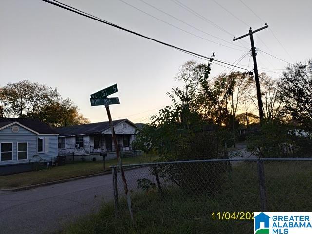 Homes for sale in Birmingham, AL | 3576 42nd Avenue N, Birmingham, AL 35207 | MLS# 21437199