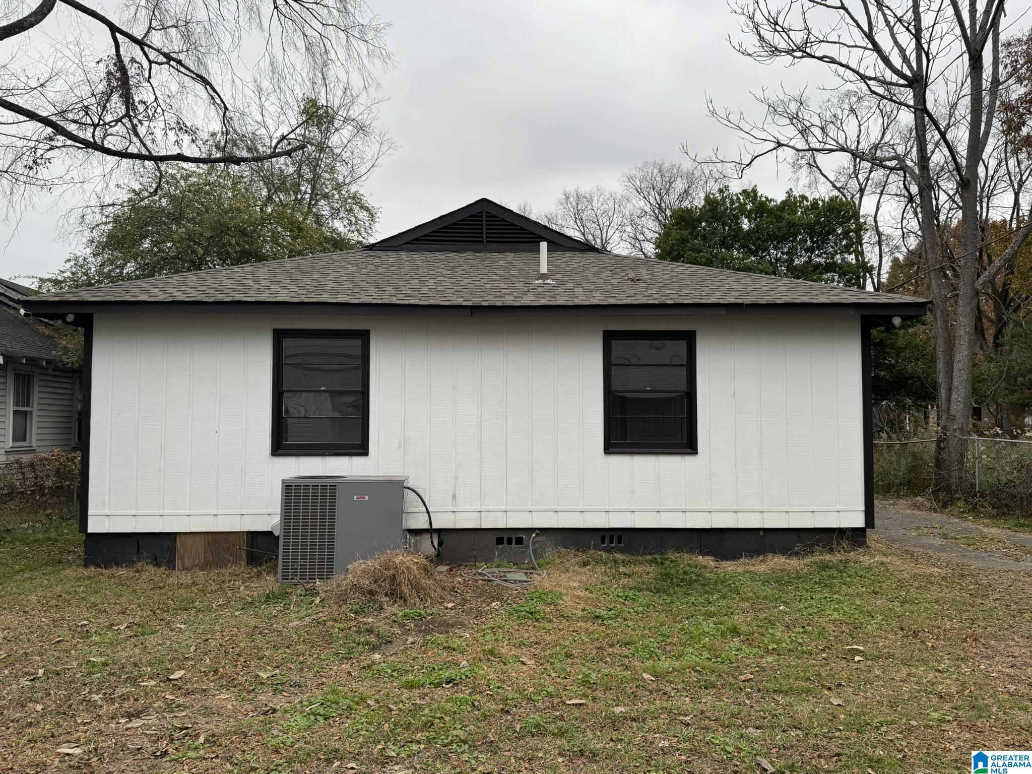 Homes for sale in Birmingham, AL | 1217 Sloan Avenue, Birmingham, AL 35217 | MLS# 21437260