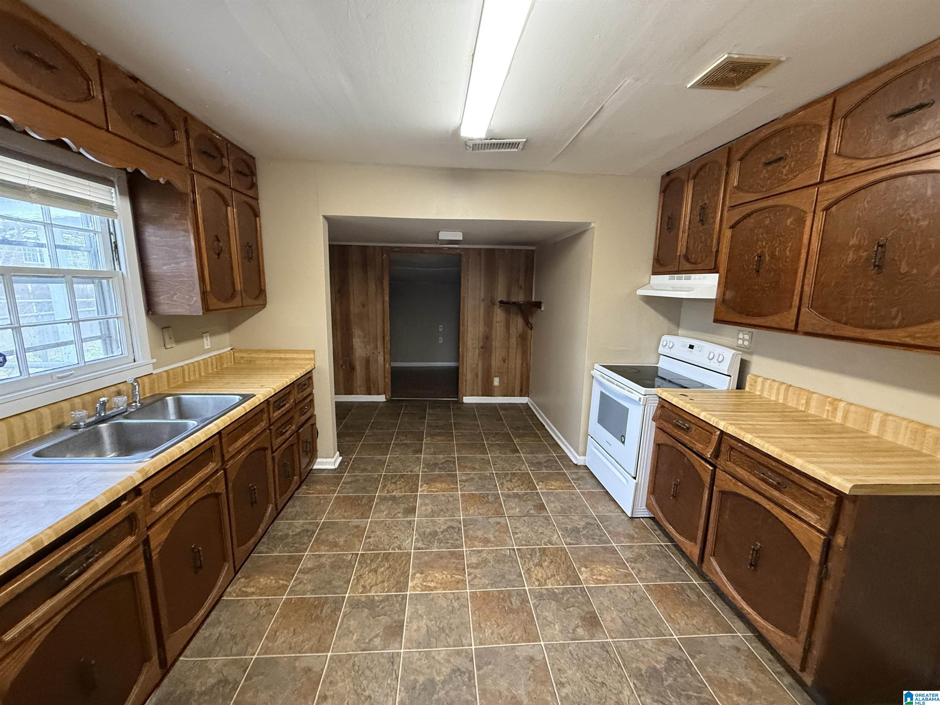 Homes for sale in Birmingham, AL | 1161 Bristol Street, Birmingham, AL 35217 | MLS# 21437334