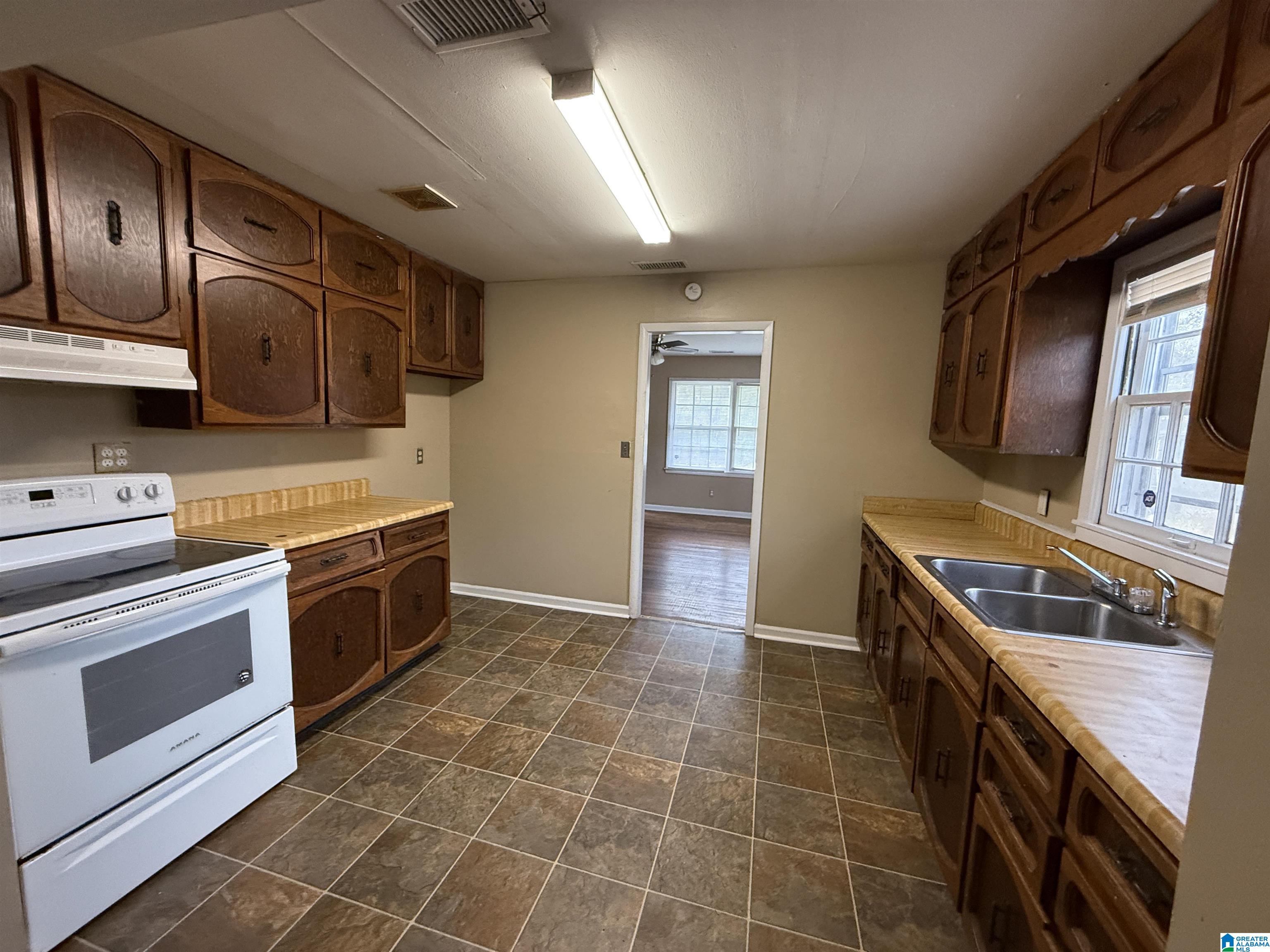 Homes for sale in Birmingham, AL | 1161 Bristol Street, Birmingham, AL 35217 | MLS# 21437334