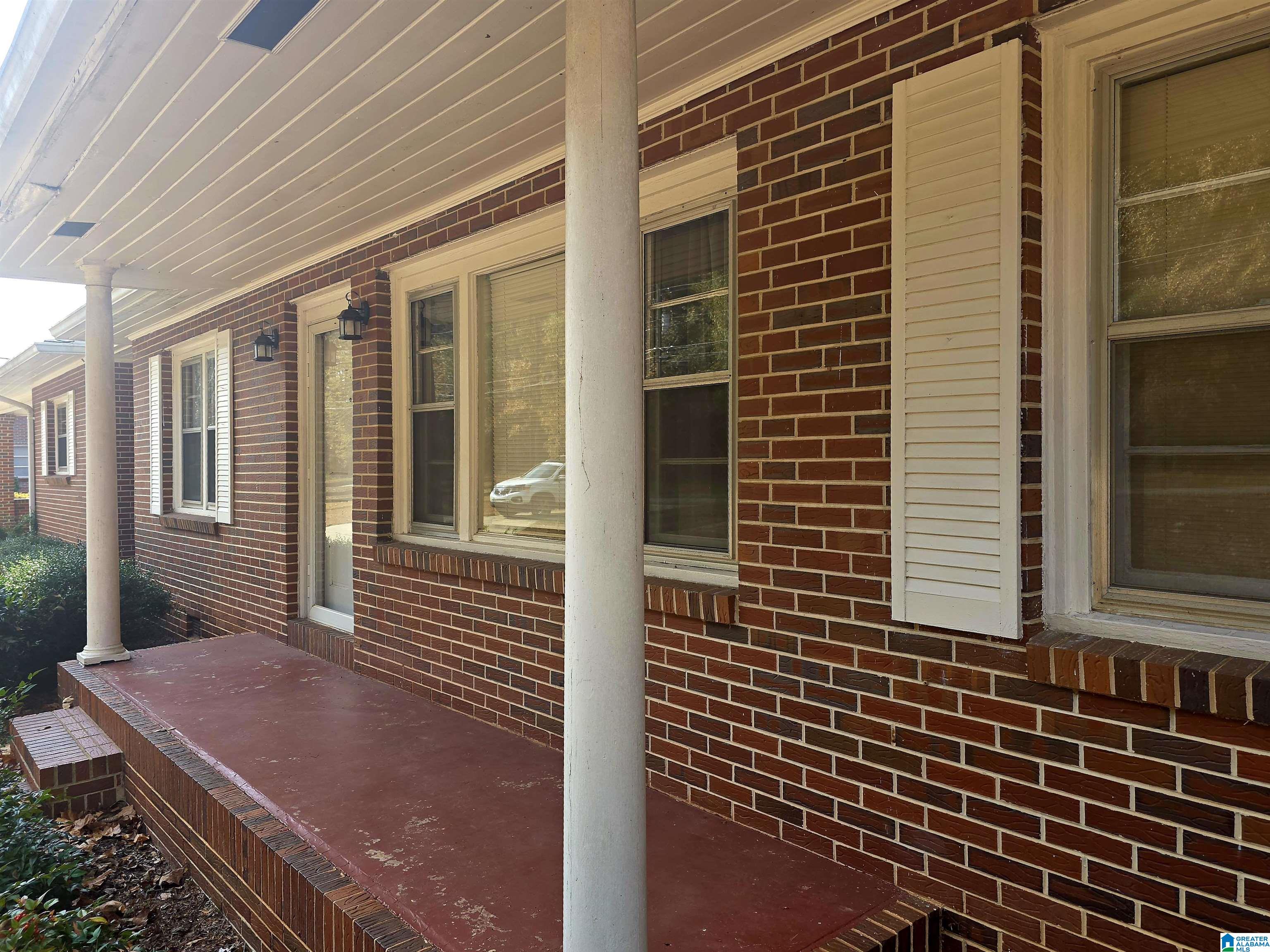 Homes for sale in Roanoke, AL | 206 Gilham Road, Roanoke, AL 36274 | MLS# 21437356