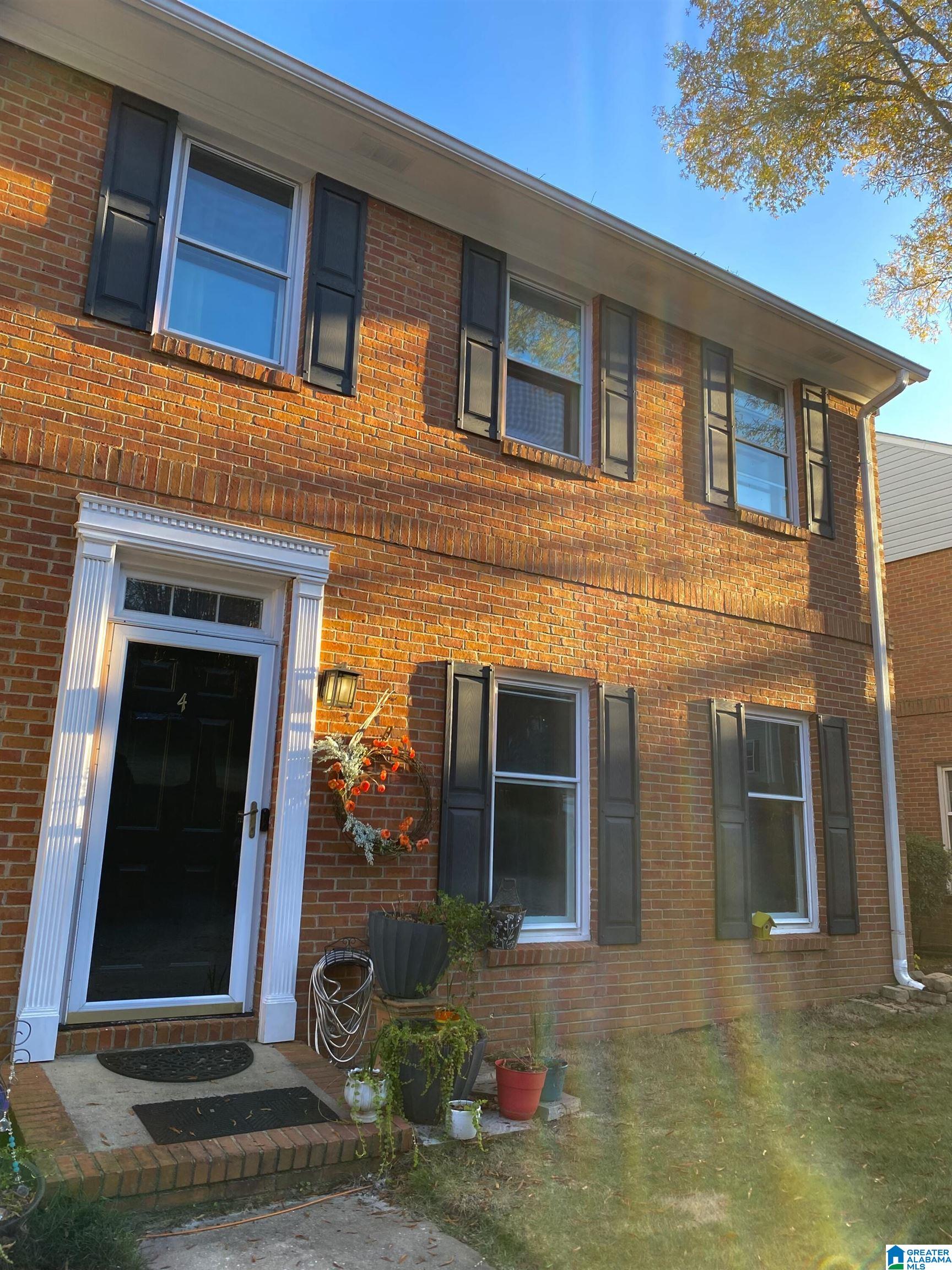 Homes for sale in Vestavia Hills, AL | 4 The Falls Dr, Vestavia Hills, AL 35216 | MLS# 21437385