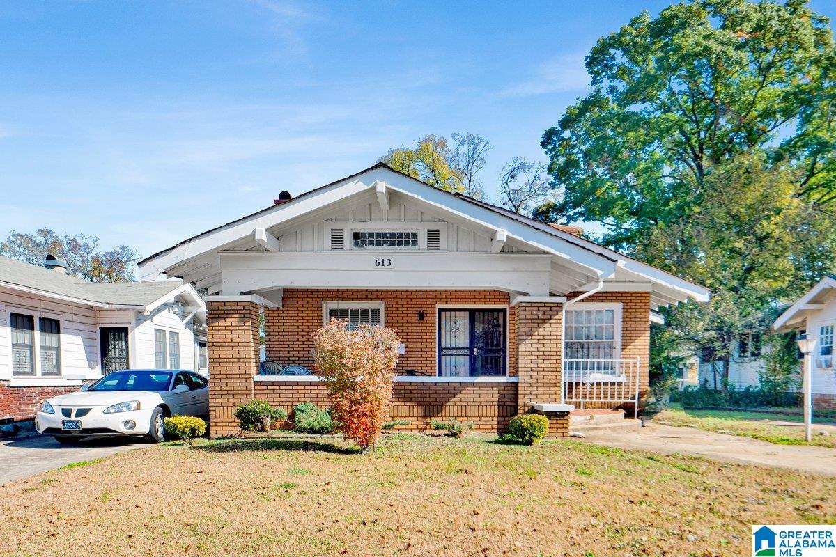 Homes for sale in Birmingham, AL | 613 3rd Street Sw, Birmingham, AL 35211 | MLS# 21437543