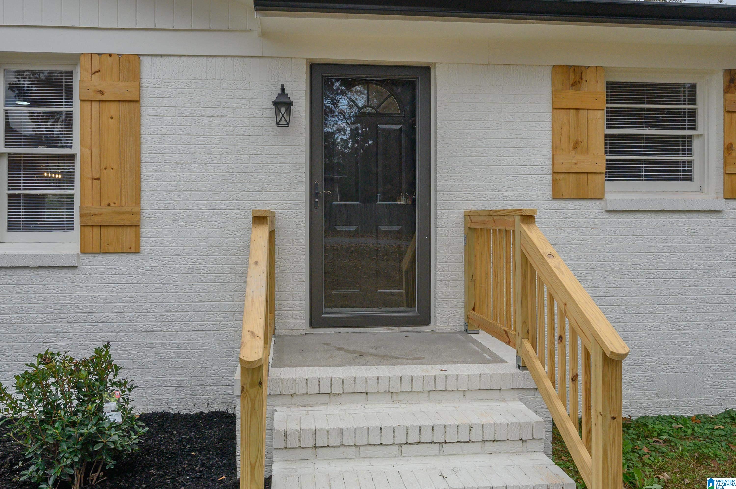 Homes for sale in Alabaster, AL | 955 3Rd Avenue Nw, Alabaster, AL 35007 | MLS# 21437561