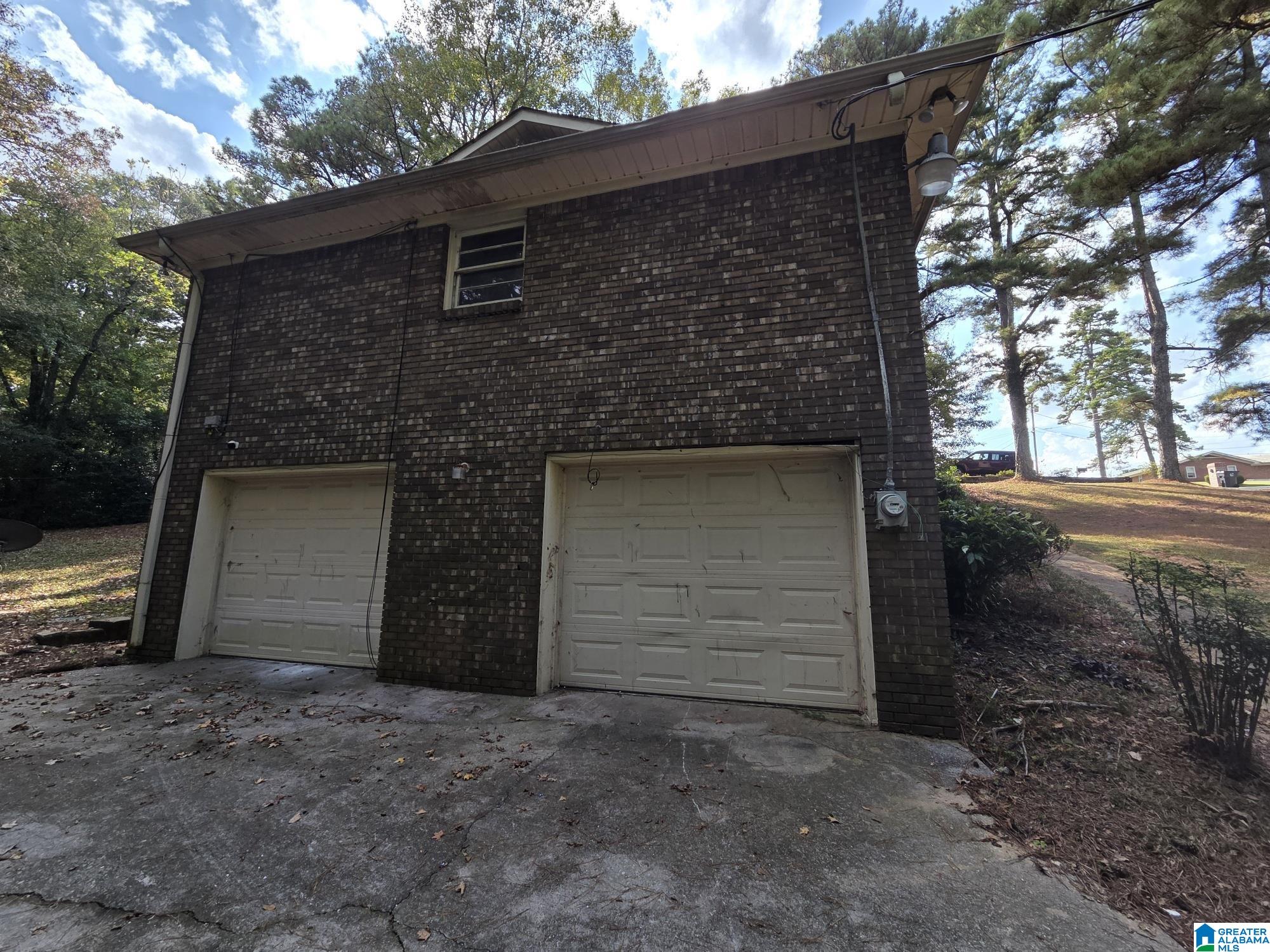 Homes for sale in Center Point, AL | 25 Hillview Lane, Center Point, AL 35215 | MLS# 21437580